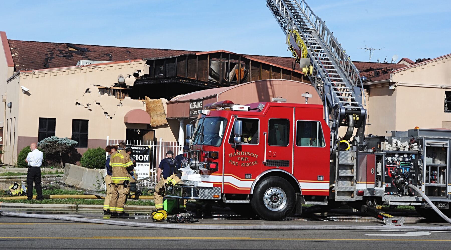 Crews battle fire at former Harem club in Harrison Twp.