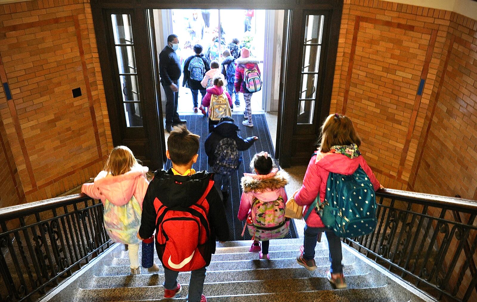 Students leave Haywood elementary in Troy on Monday, January 3, 2022. MARSHALL GORBY\STAFF