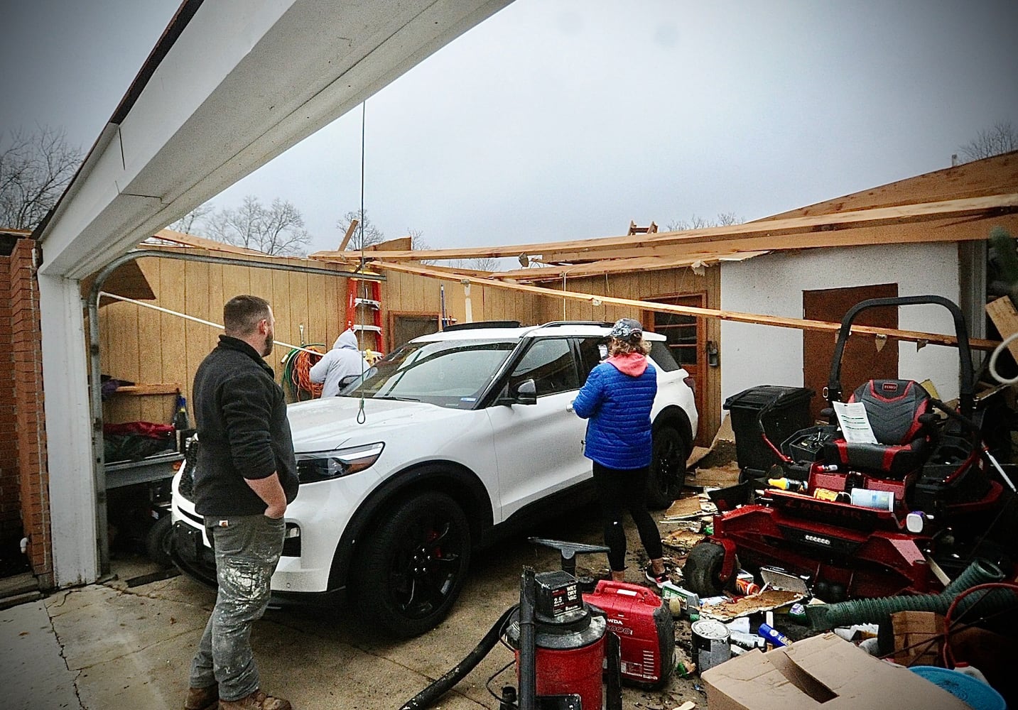 Tornado damage Miami county