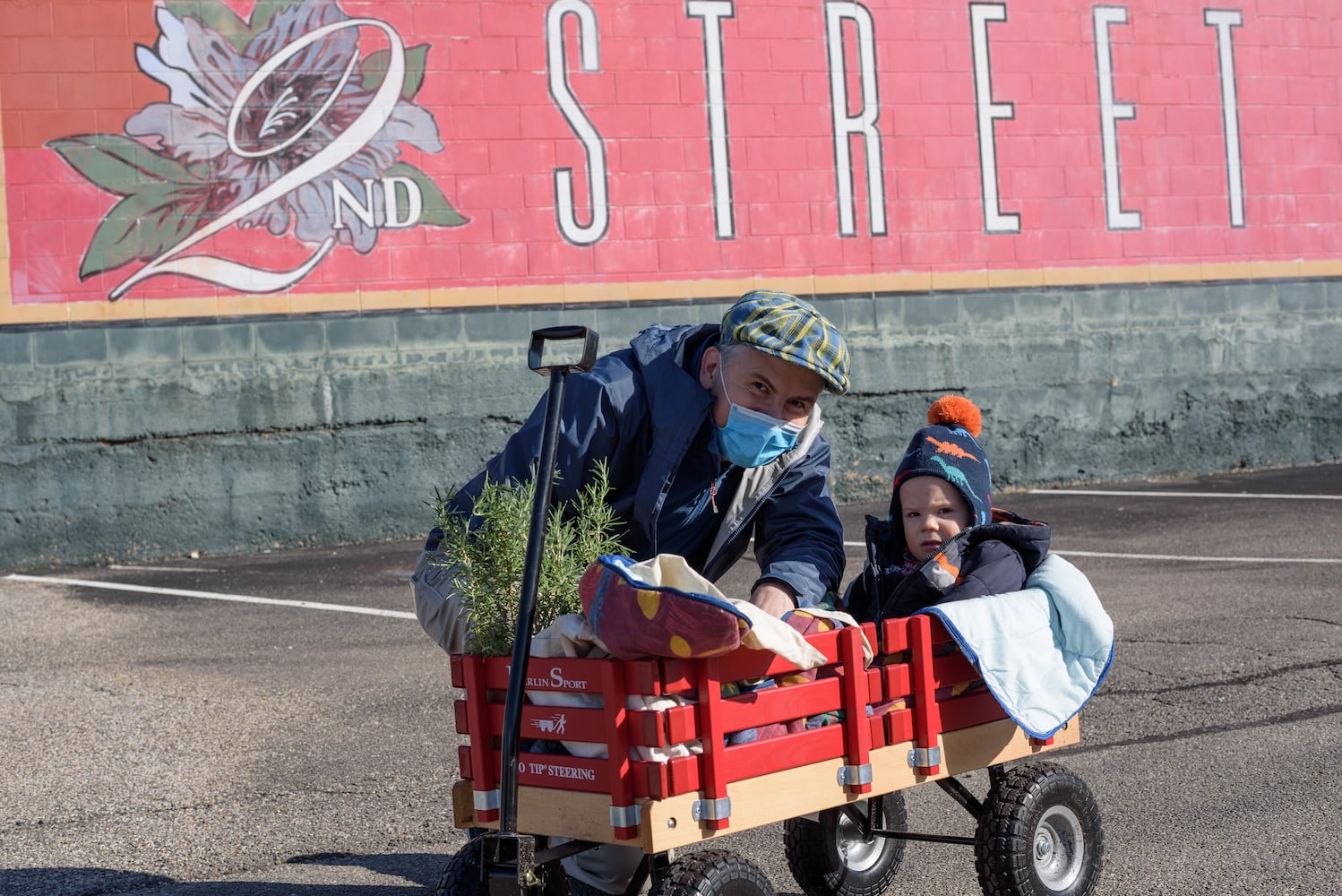 PHOTOS: 2nd Street Market's Outdoor Market Season Kickoff