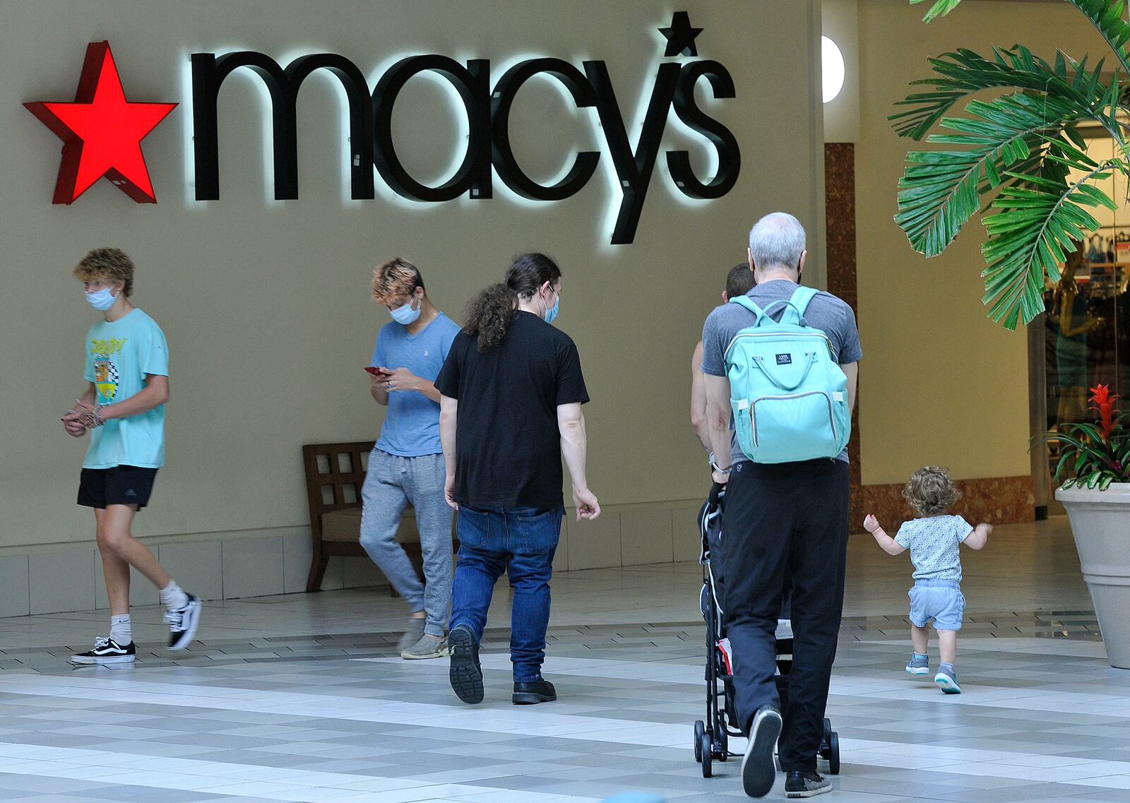 The Dayton Mall is working to bring back more foot traffic during the Coronavirus pandemic. MARSHALL GORBY\STAFF