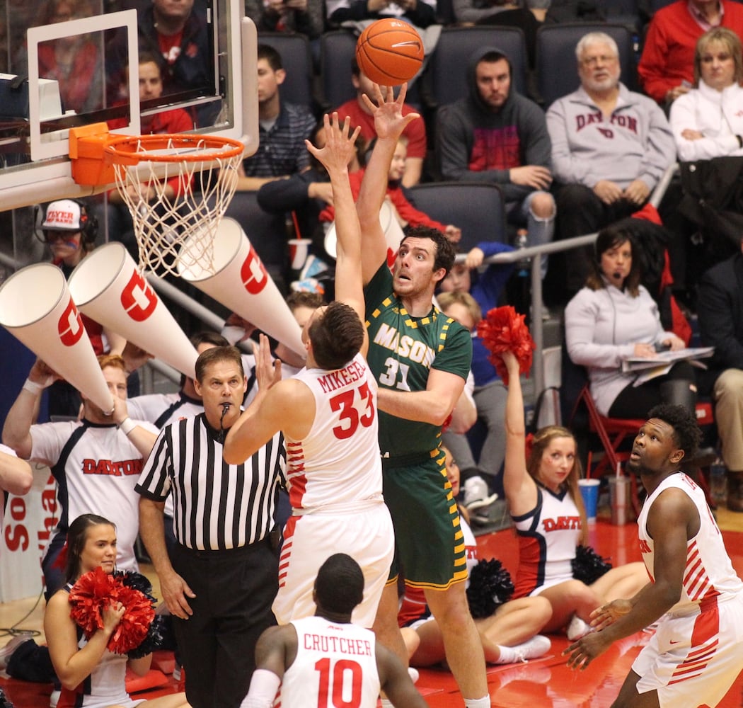 Twenty photos: Dayton Flyers vs. George Mason