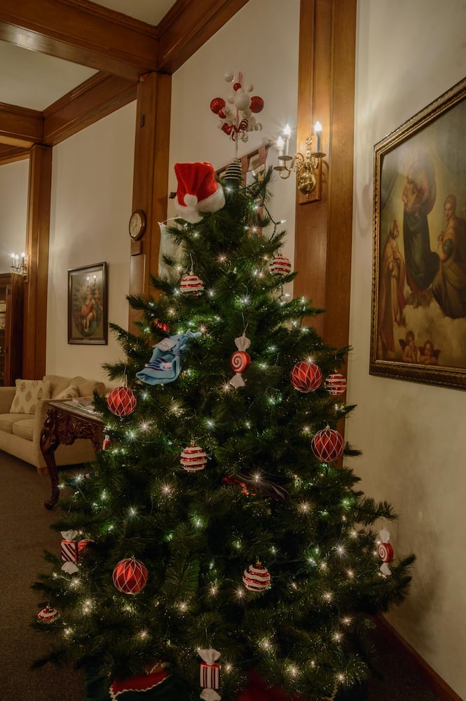 PHOTOS: See Dayton’s gorgeous First Lutheran Church decked out for Christmas