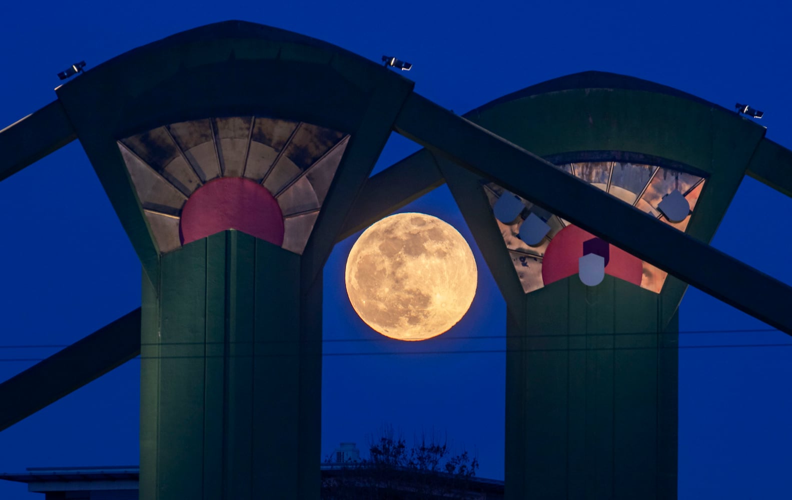 Photos: 'Super snow moon,' largest supermoon of 2019, lights up the sky