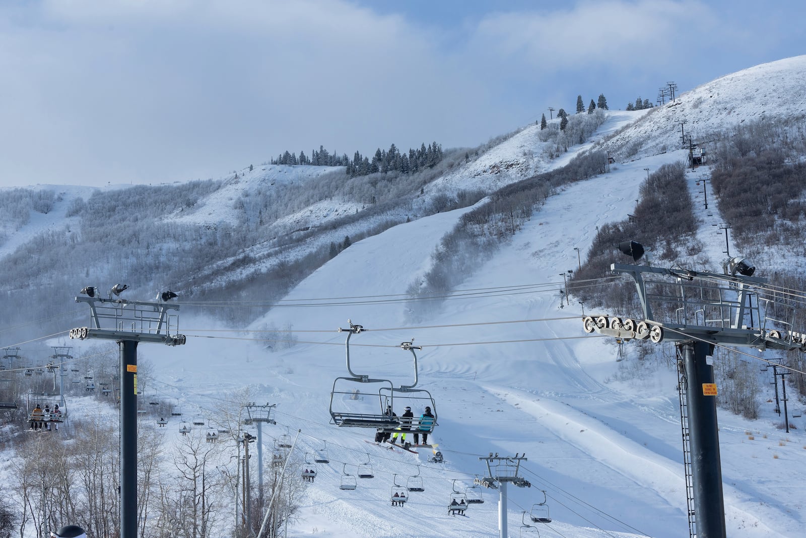 Park City Ski Resort lines and lifts are shut down due to the strike by the Park City Ski Patrol requesting livable wages in Park City, Utah, Tuesday, Jan 7. 2025. (AP Photo/Melissa Majchrzak)