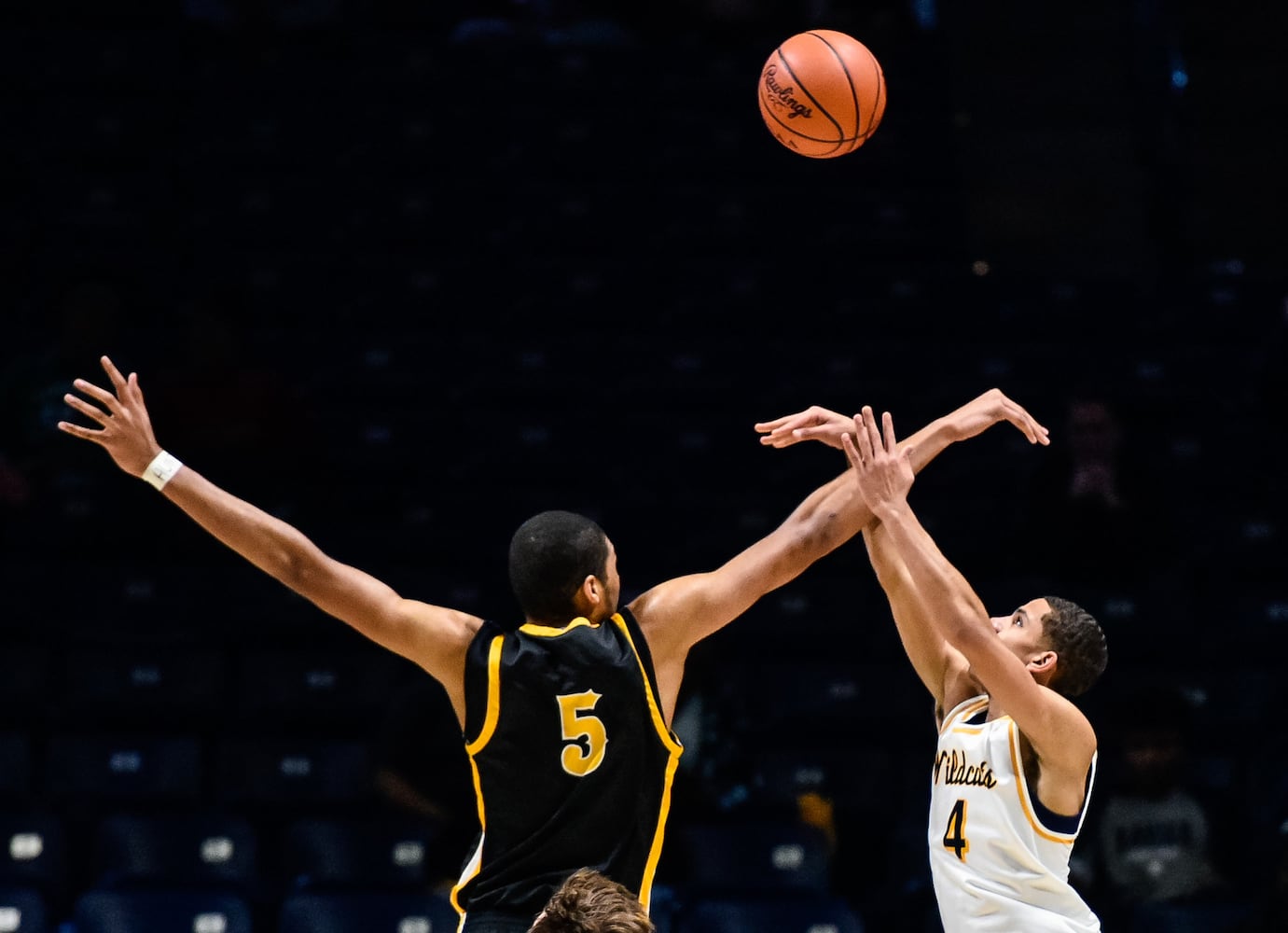 Centerville advances with win over Springfield in D1 Regional basketball semifinal