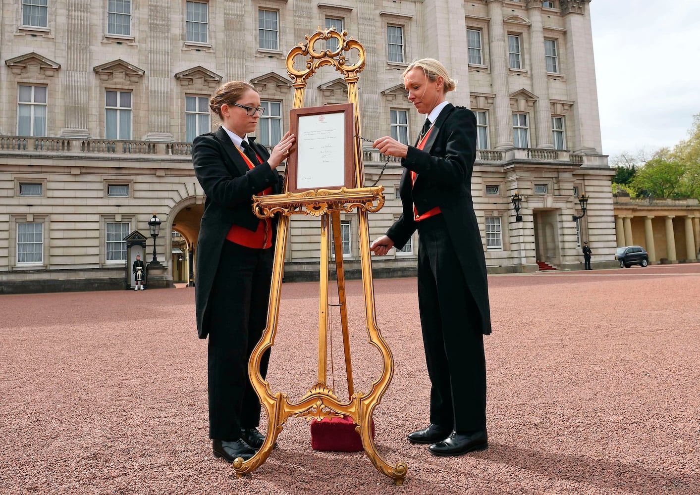 Photos: Royal baby born: Kate Middleton, Duchess of Cambridge, welcomes third child