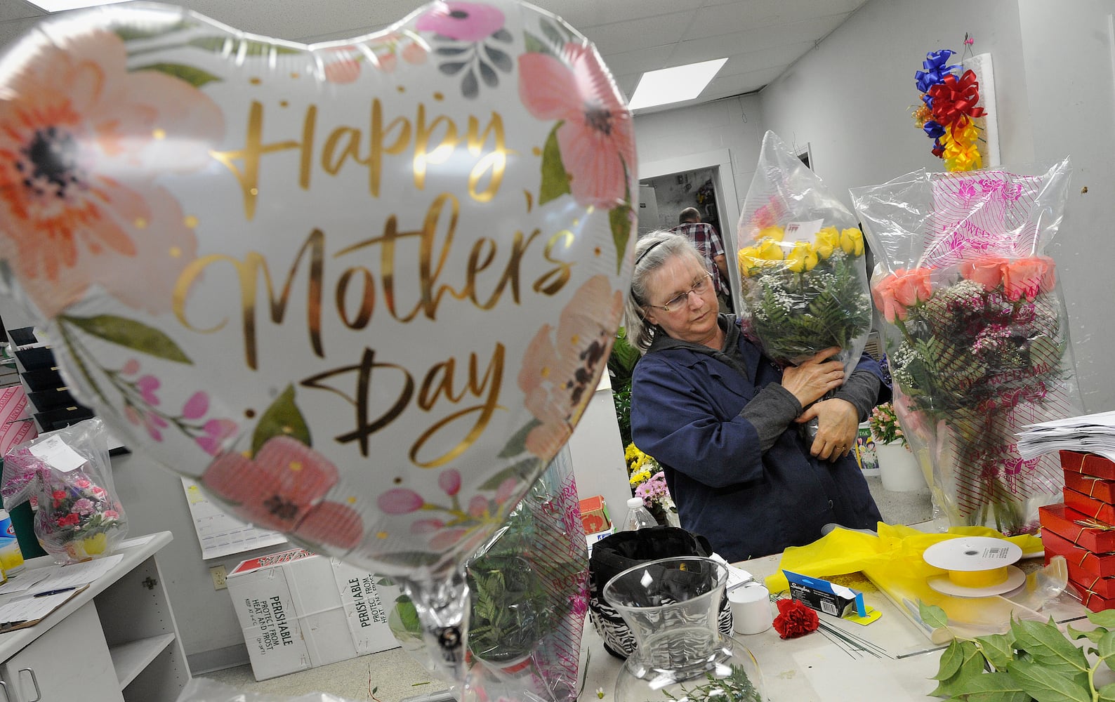 PHOTOS: Flowers arrangements make Mother’s Day special