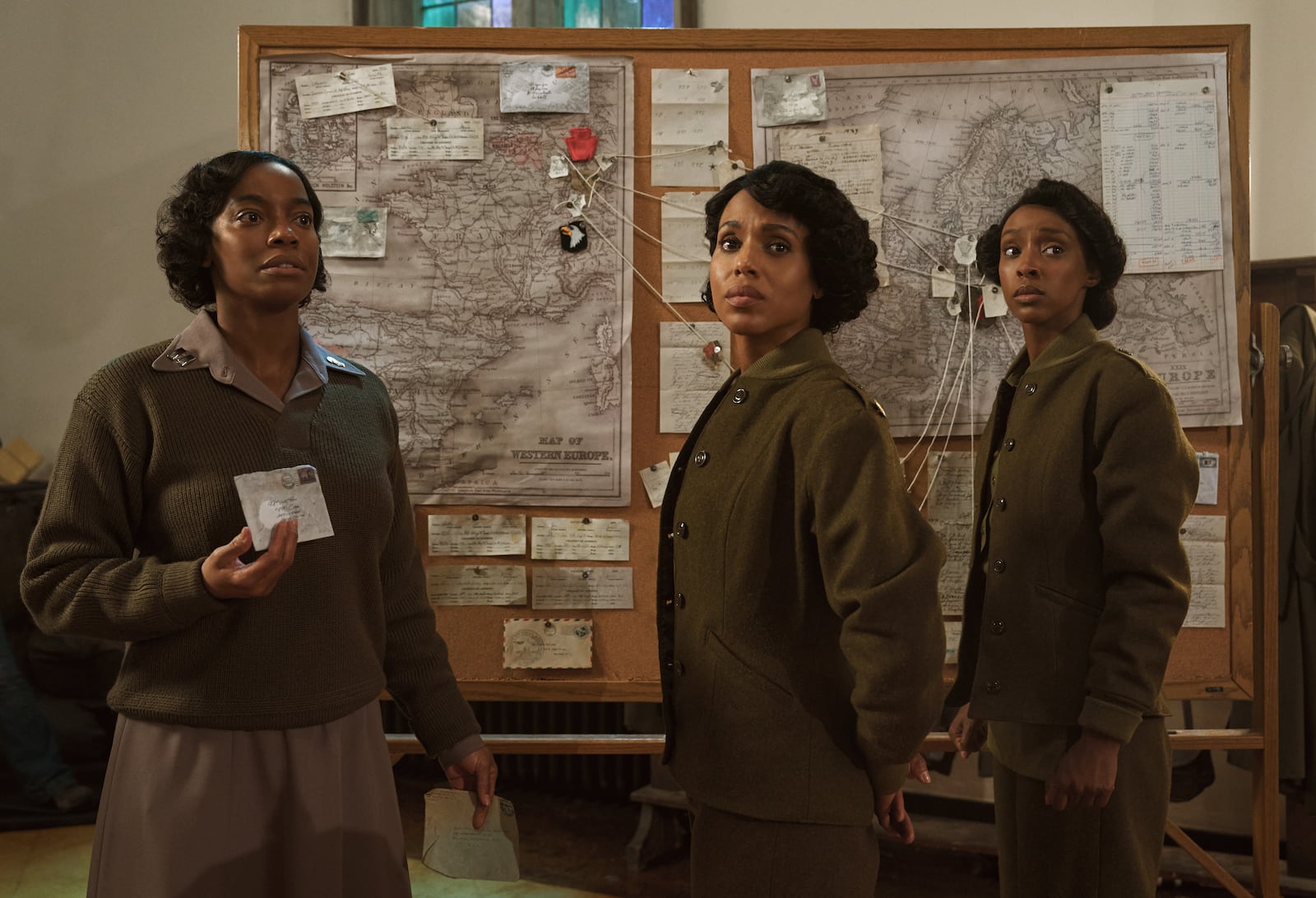 "The Six Triple Eight." (L-R) Milauna Jackson as Lt. Campbell, Kerry Washington as Major Charity Adams and Ebony Obsidian as Lena Derriecott King in "The Six Triple Eight." Cr. Bob Mahoney / Perry Well Films 2 / Courtesy of Netflix