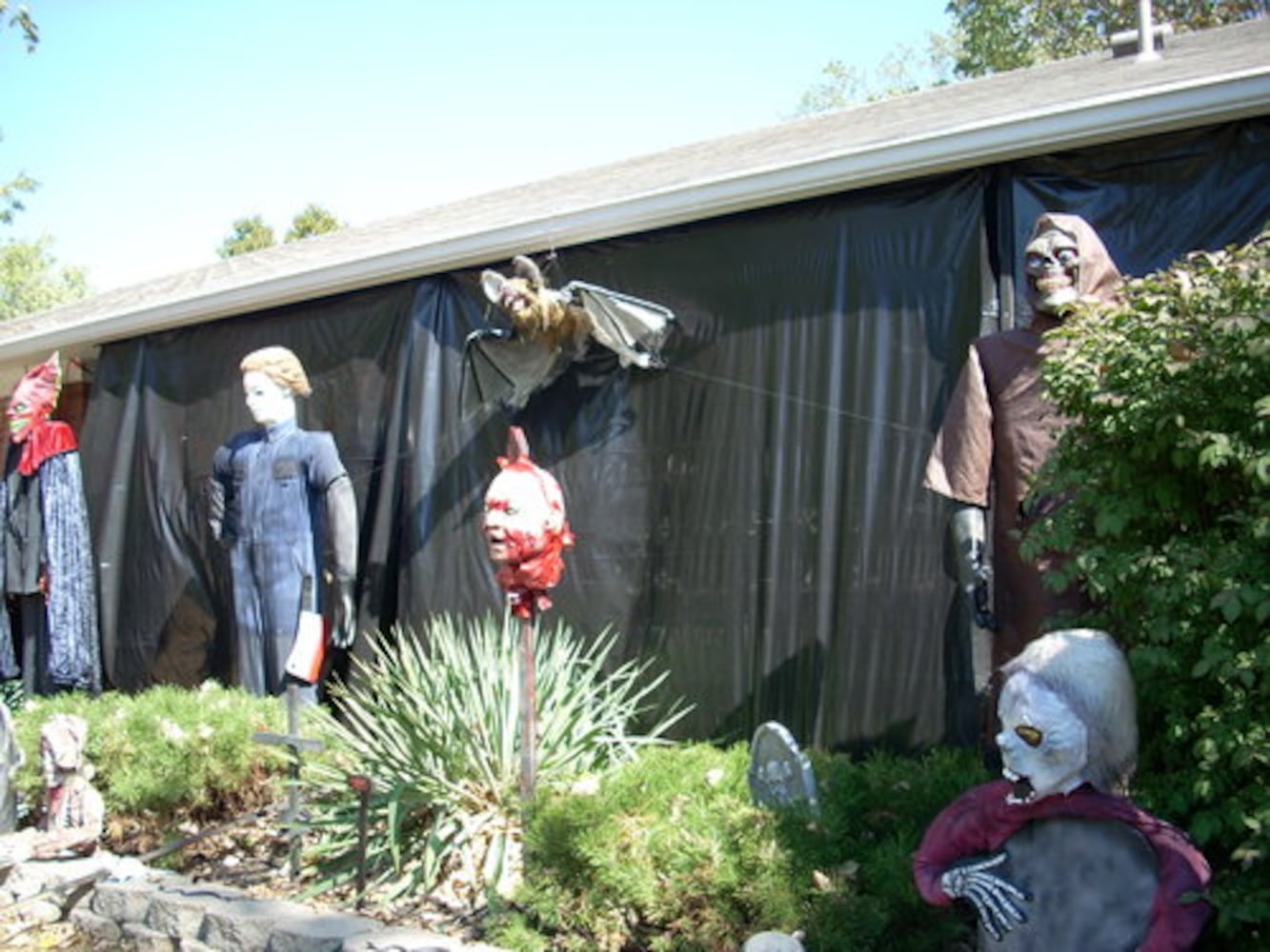 Halloween display in Centerville