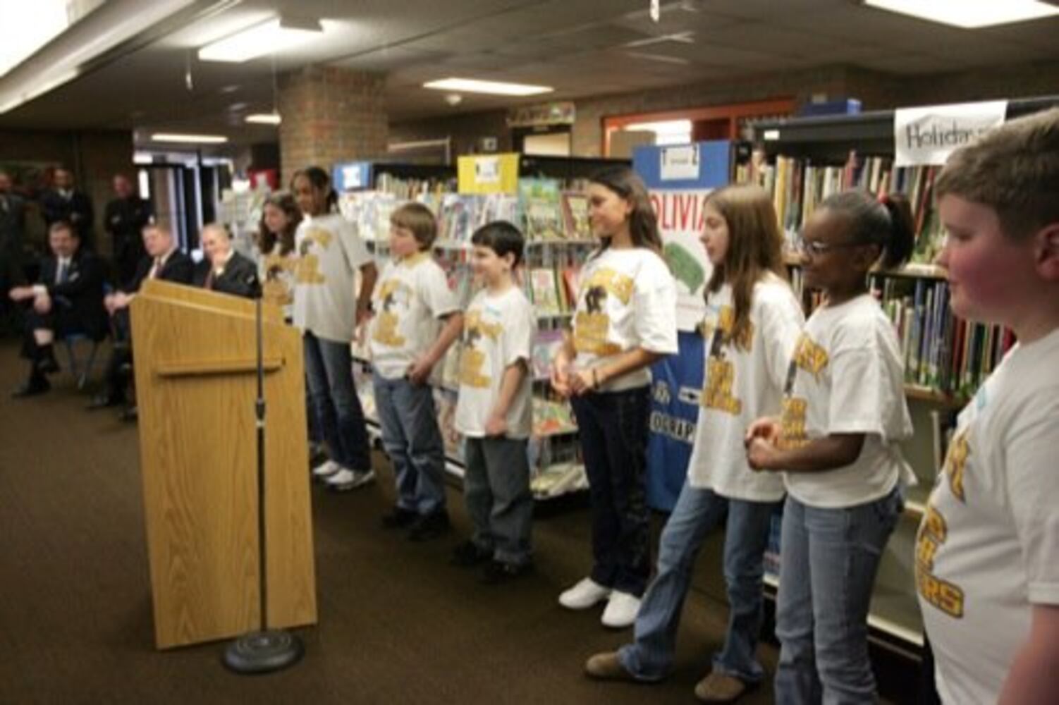 Strickland visits Xenia school