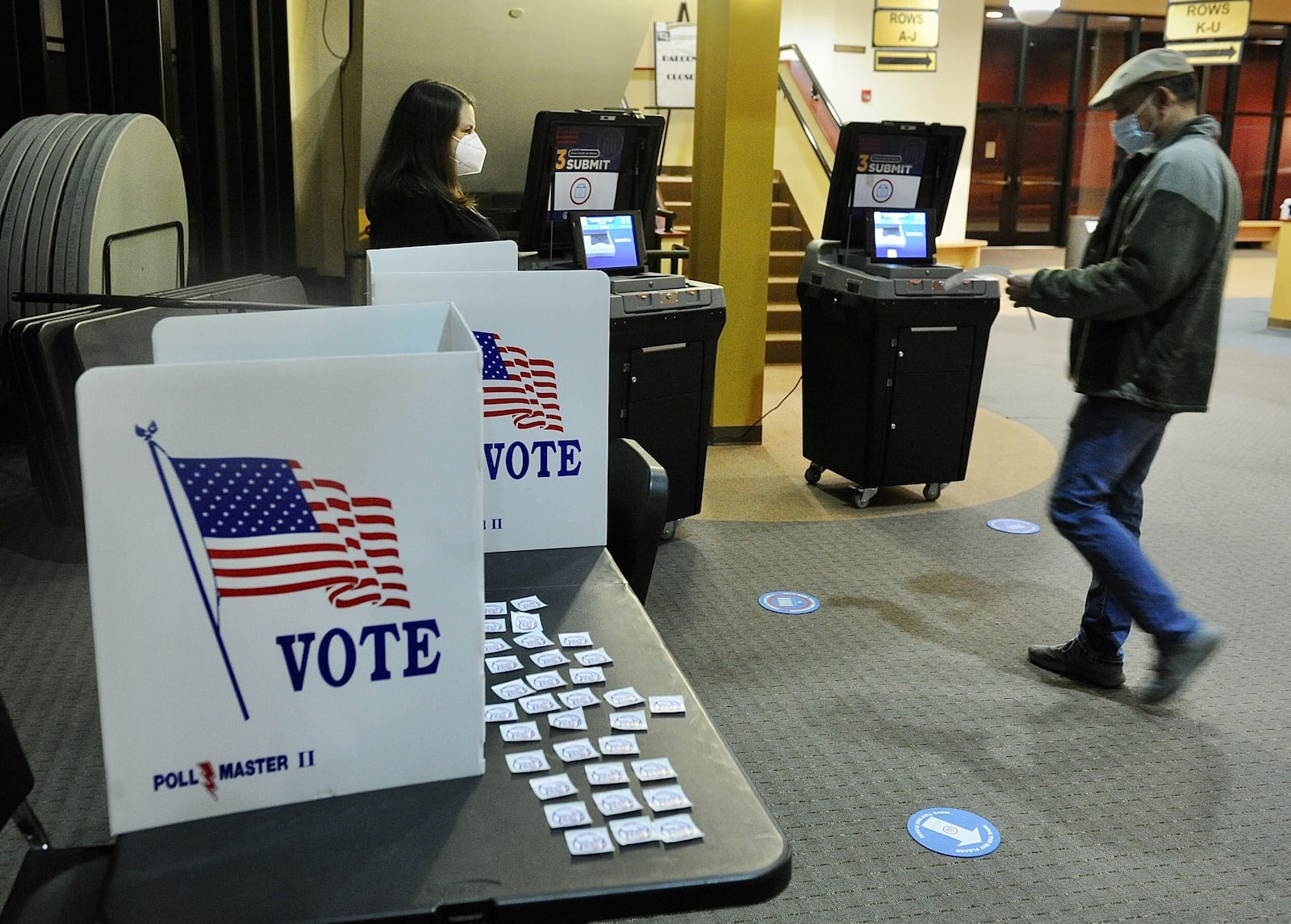 Voters at at Centerville High School Nov. 2,  2021 were among a record turnout in a board of education election. MARSHALL GORBY/STAFF