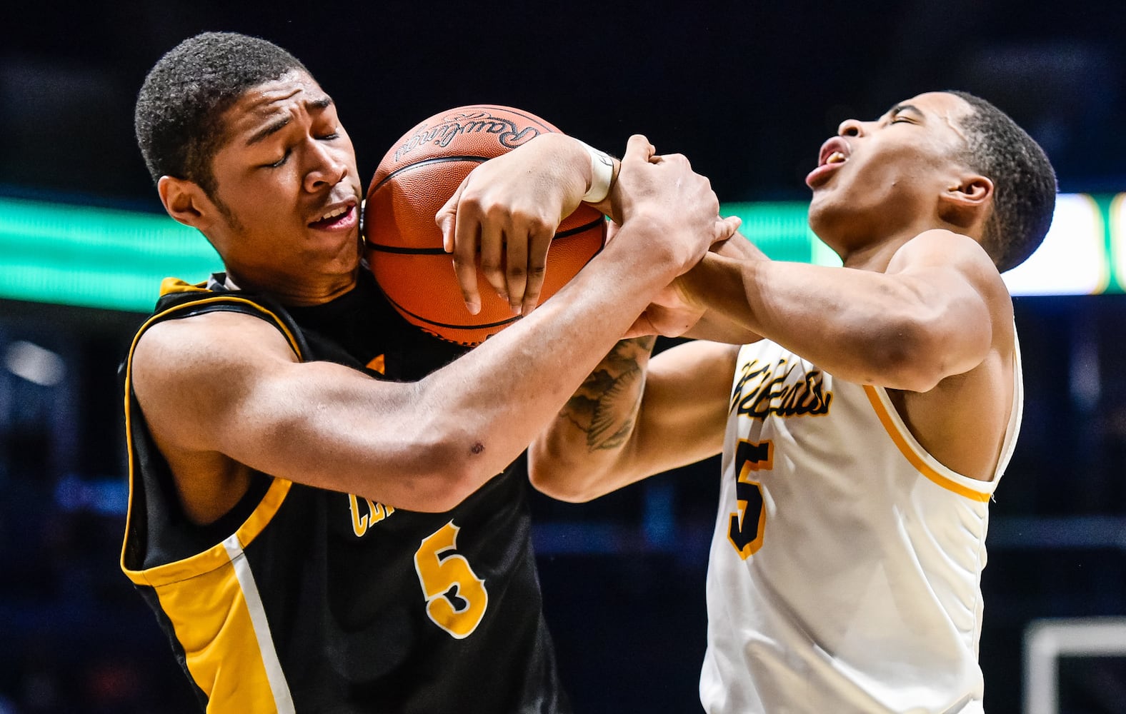 Centerville advances with win over Springfield in D1 Regional basketball semifinal