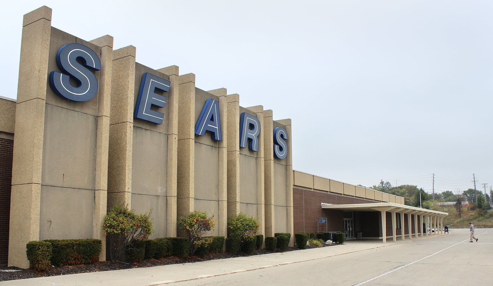 Sears and its Auto Center, 5200 Salem Avenue, will be closing in mid-January. Sears, which has been open in its Trotwood location since 1966, was once a main anchor store of the Salem Mall. The mall was demolished in 2006, but Sears remained. JEFF GEURINI / STAFF