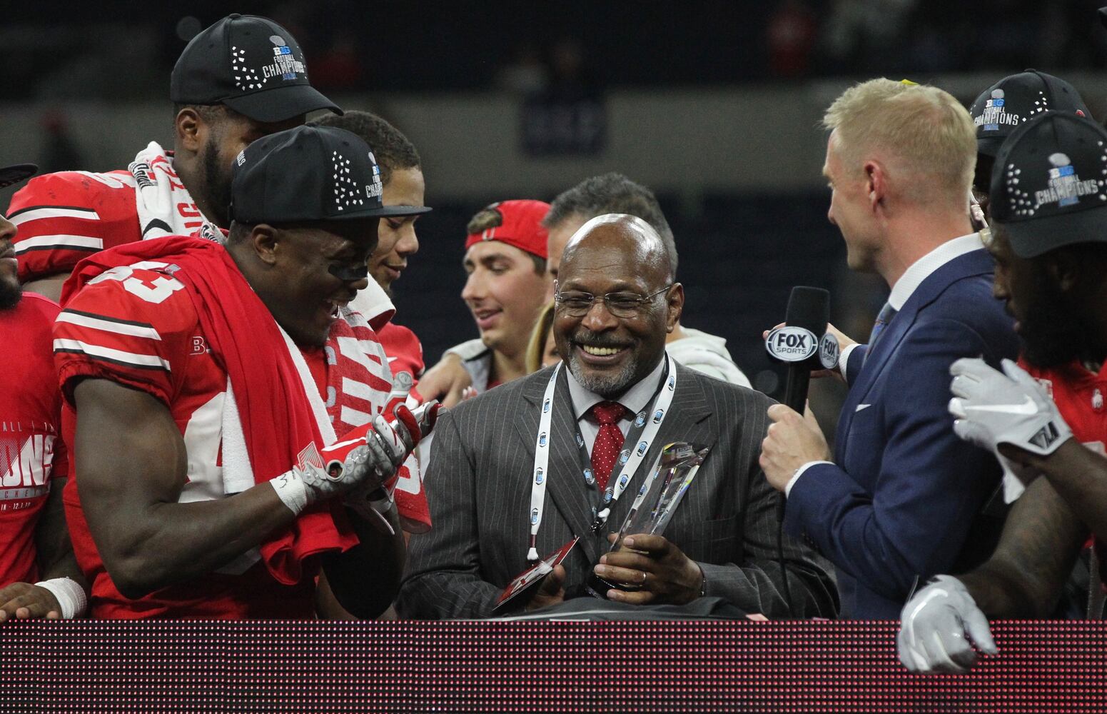 Photos: Ohio State Buckeyes celebrate Big Ten Championship