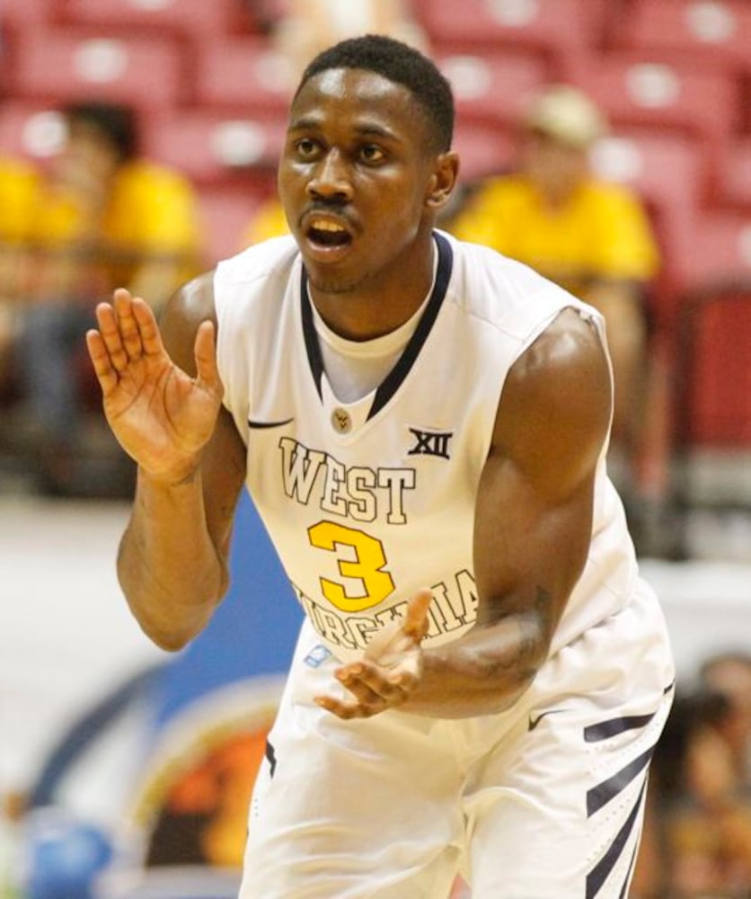 Juwan Staten in action with West Virginia