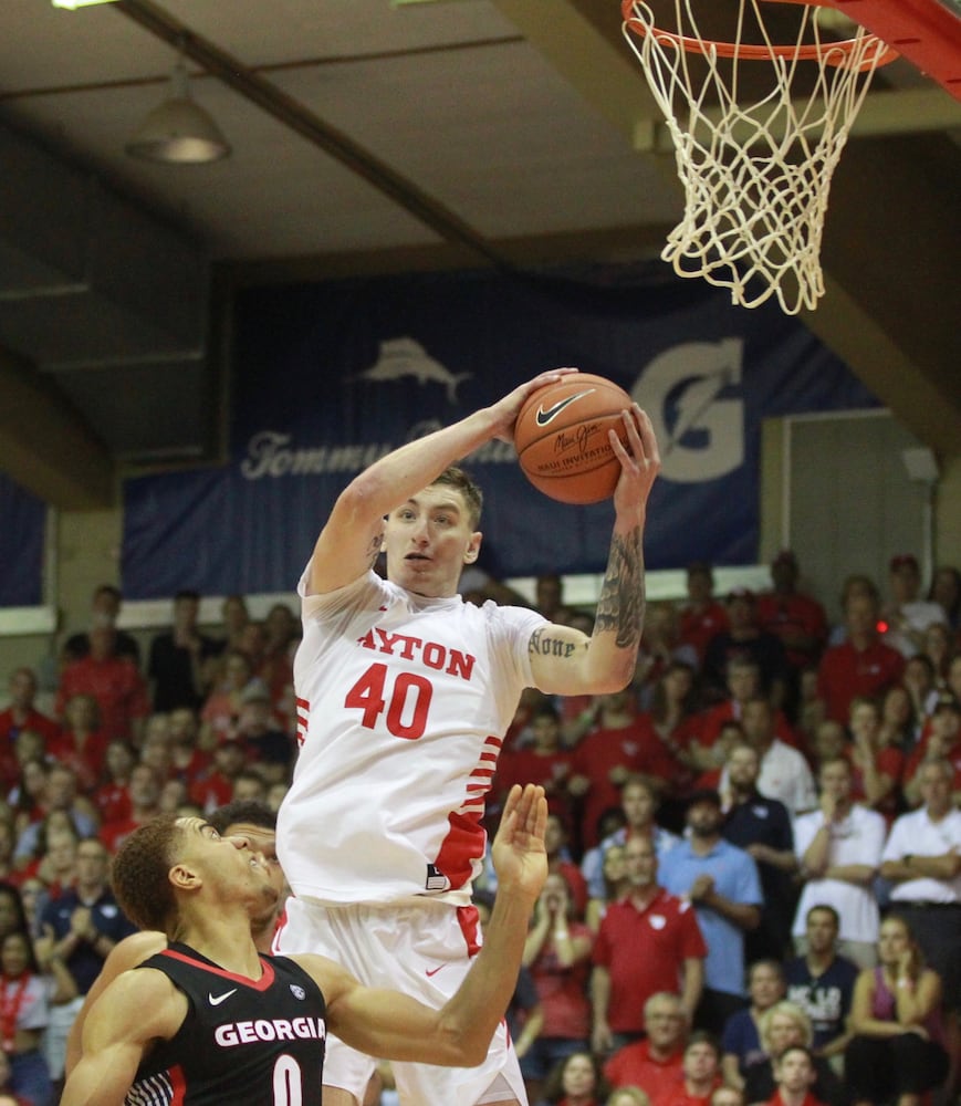 Photos: Dayton Flyers rout Georgia in Maui Invitational