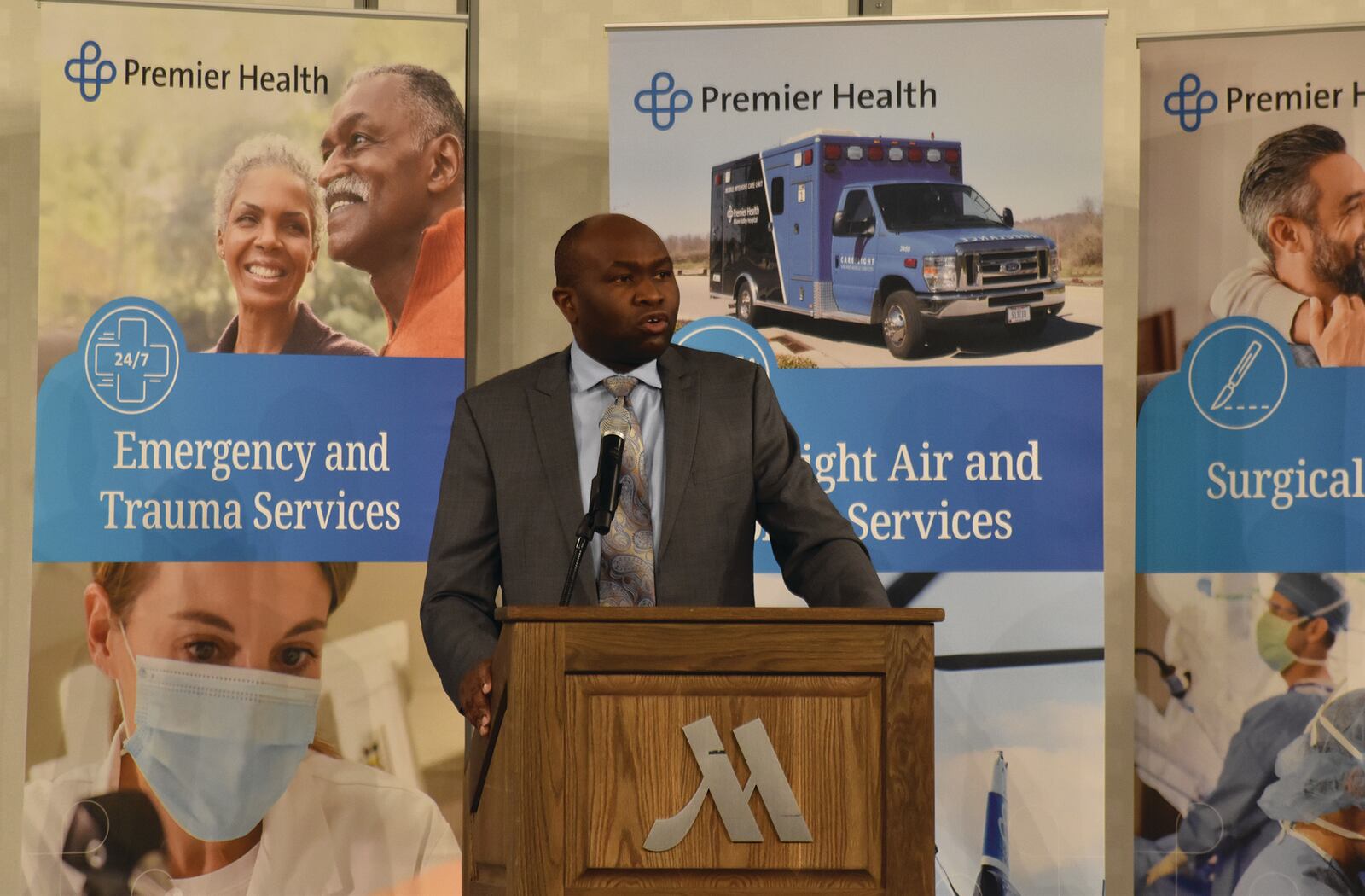 Dr. A. Peter Ekeh,  trauma surgeon and Medical Director of Miami Valley Hospital's trauma program, welcomes attendees to Miami Valley Hospital's eighth annual Trauma Survivor Banquet on Tuesday at the Marriott at the University of Dayton. SAMANTHA WILDOW\STAFF