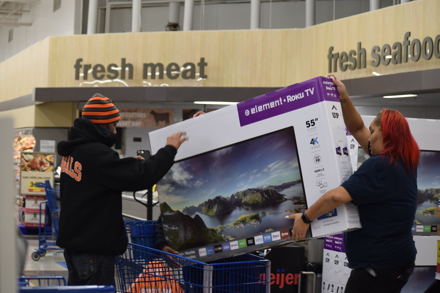 PHOTOS: Did we spot you Thanksgiving shopping today?