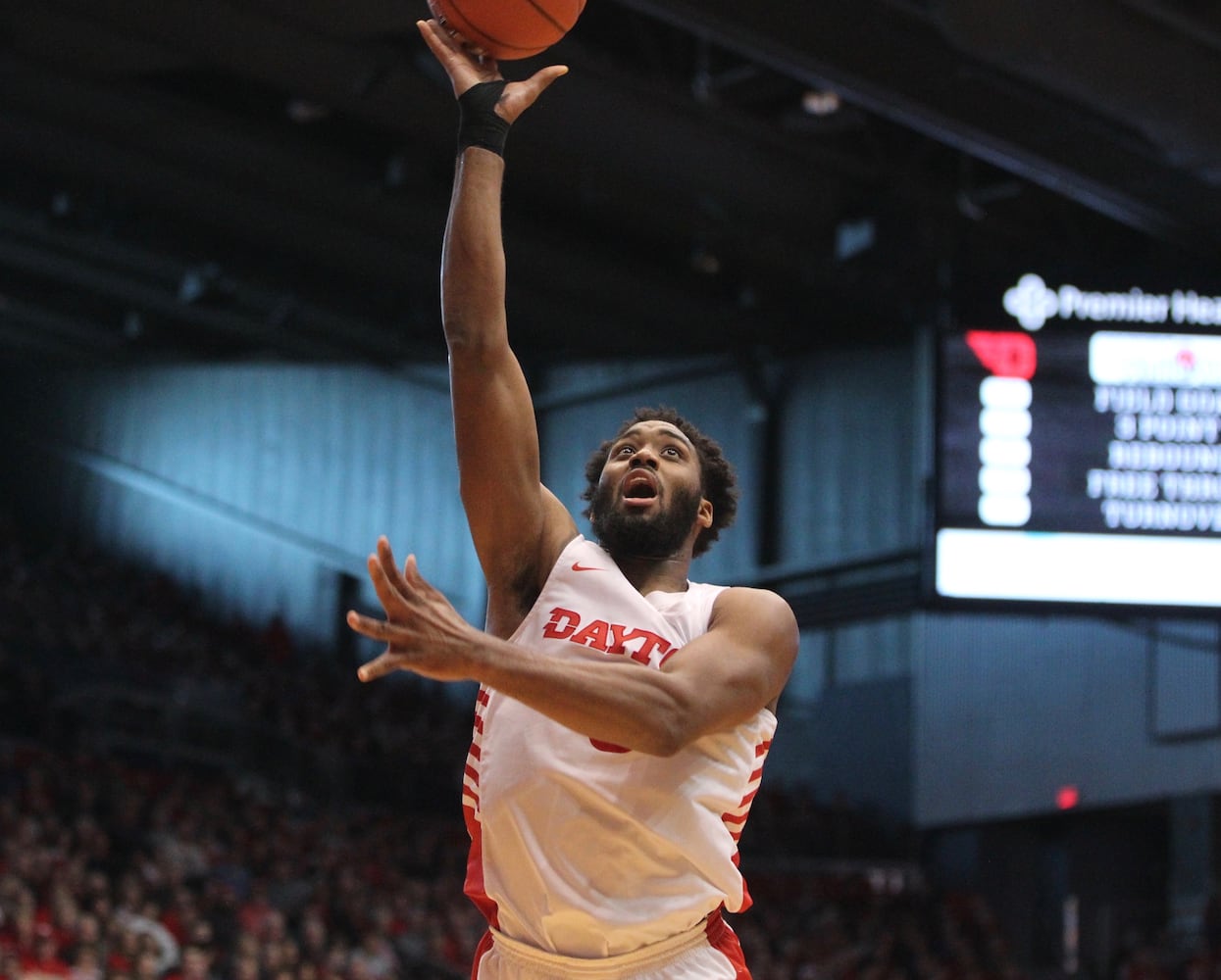 Twenty photos: Dayton Flyers rout Richmond Spiders