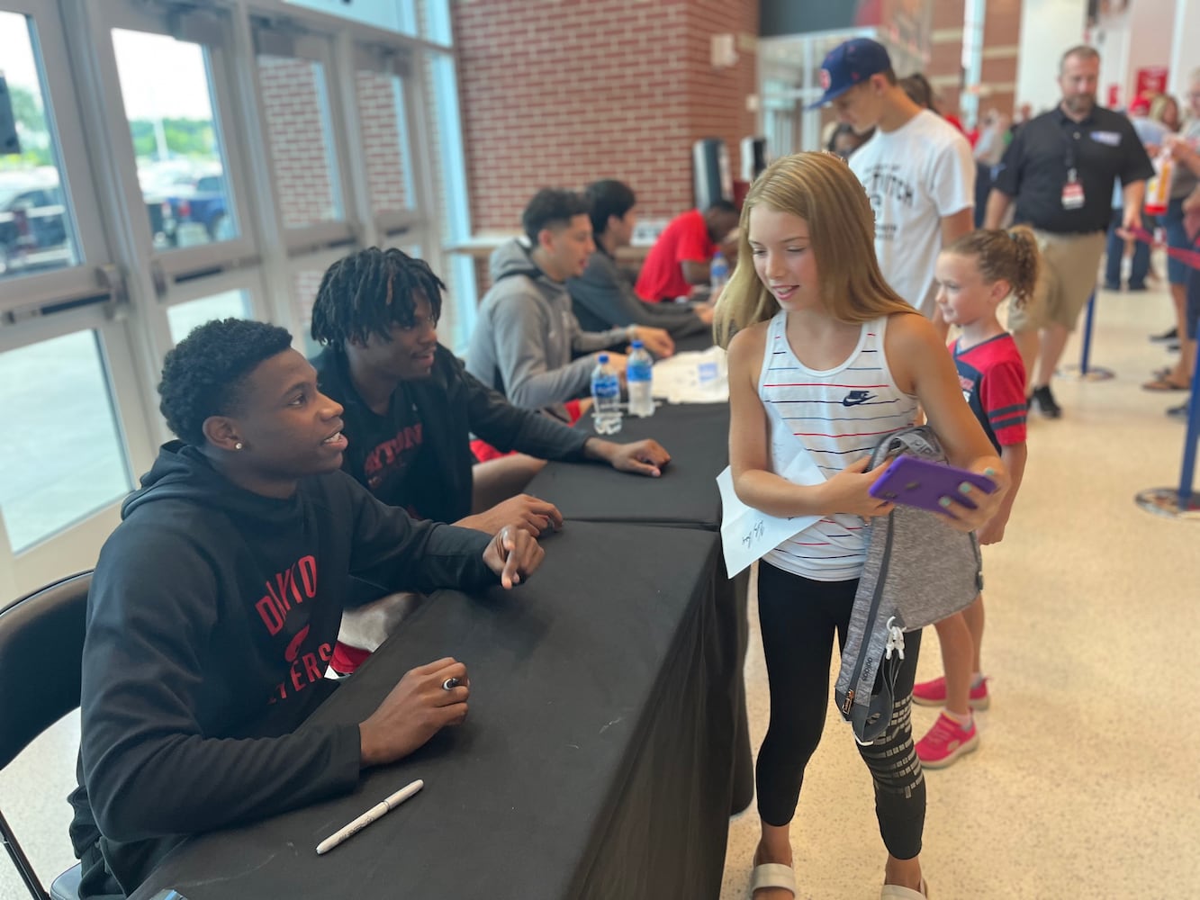 Dayton Flyers autograph session