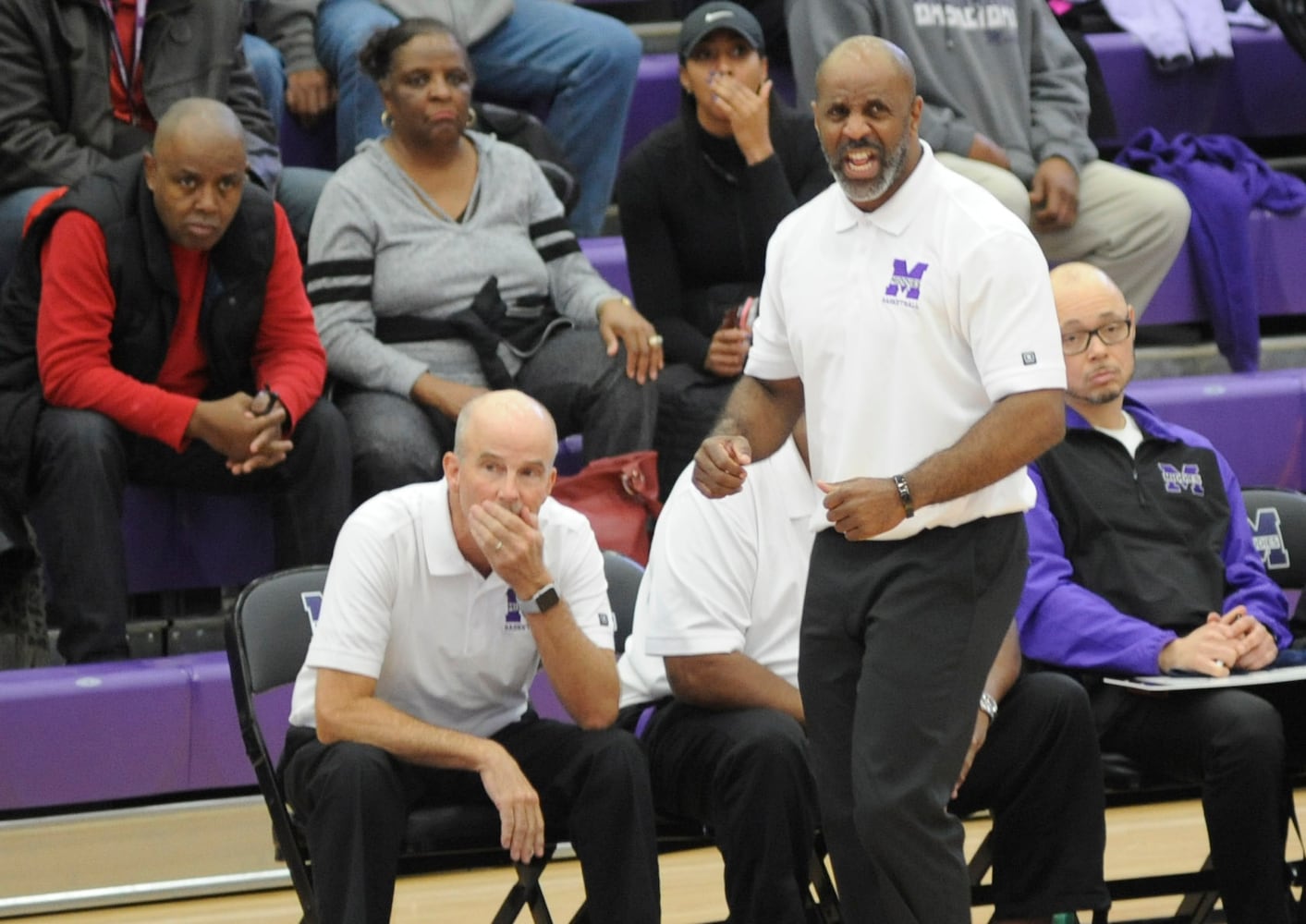 PHOTOS: Dunbar at Middletown, boys basketball