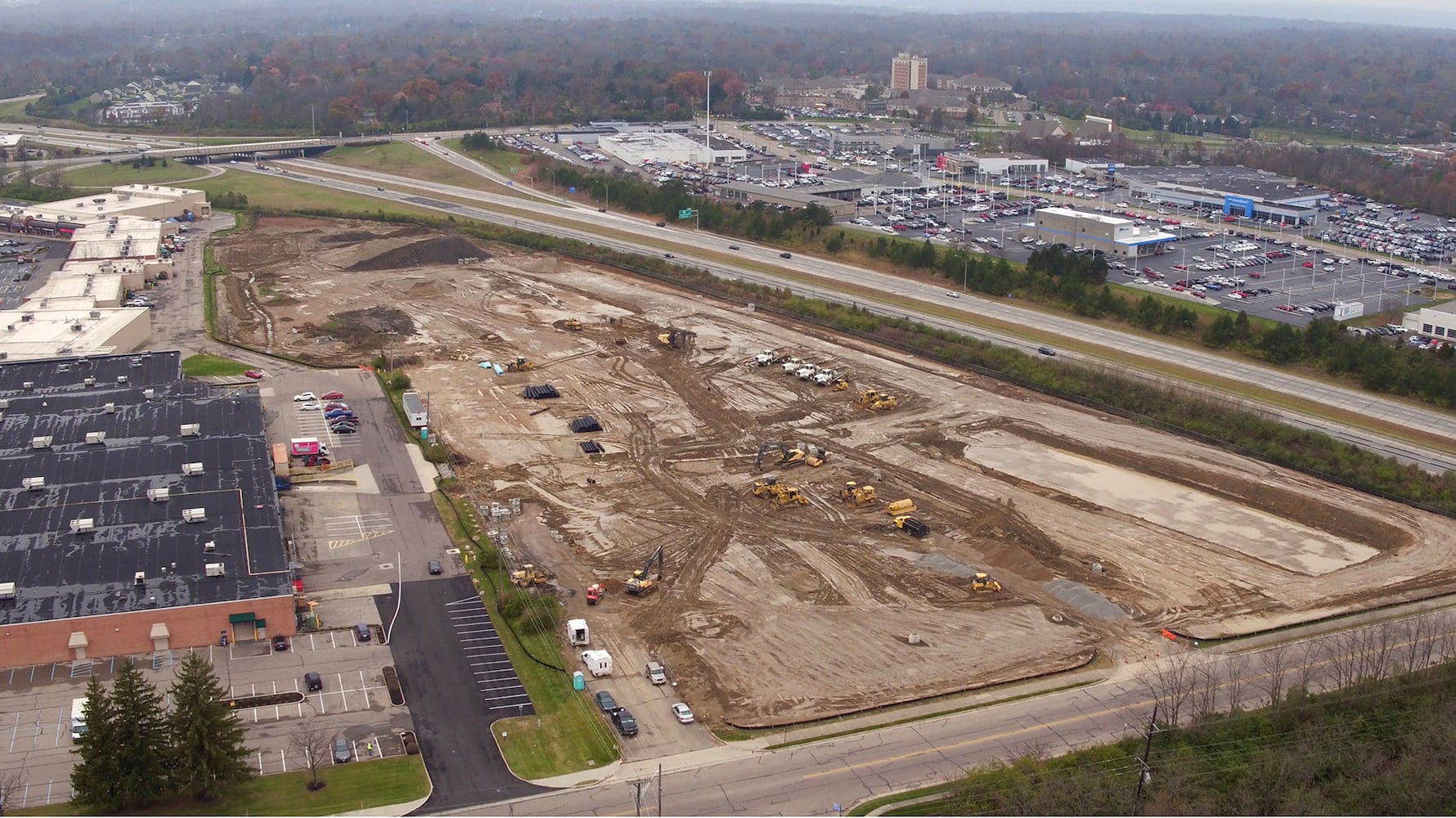 PHOTOS: Construction of huge apartment complex near Cross Pointe