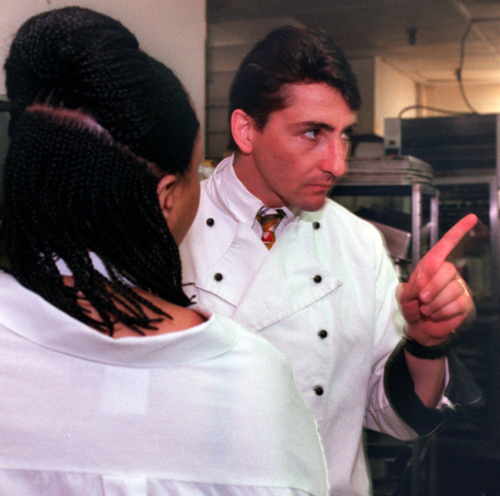 David Glynn gives instructions to the Peasant Stock staff in June 1998.