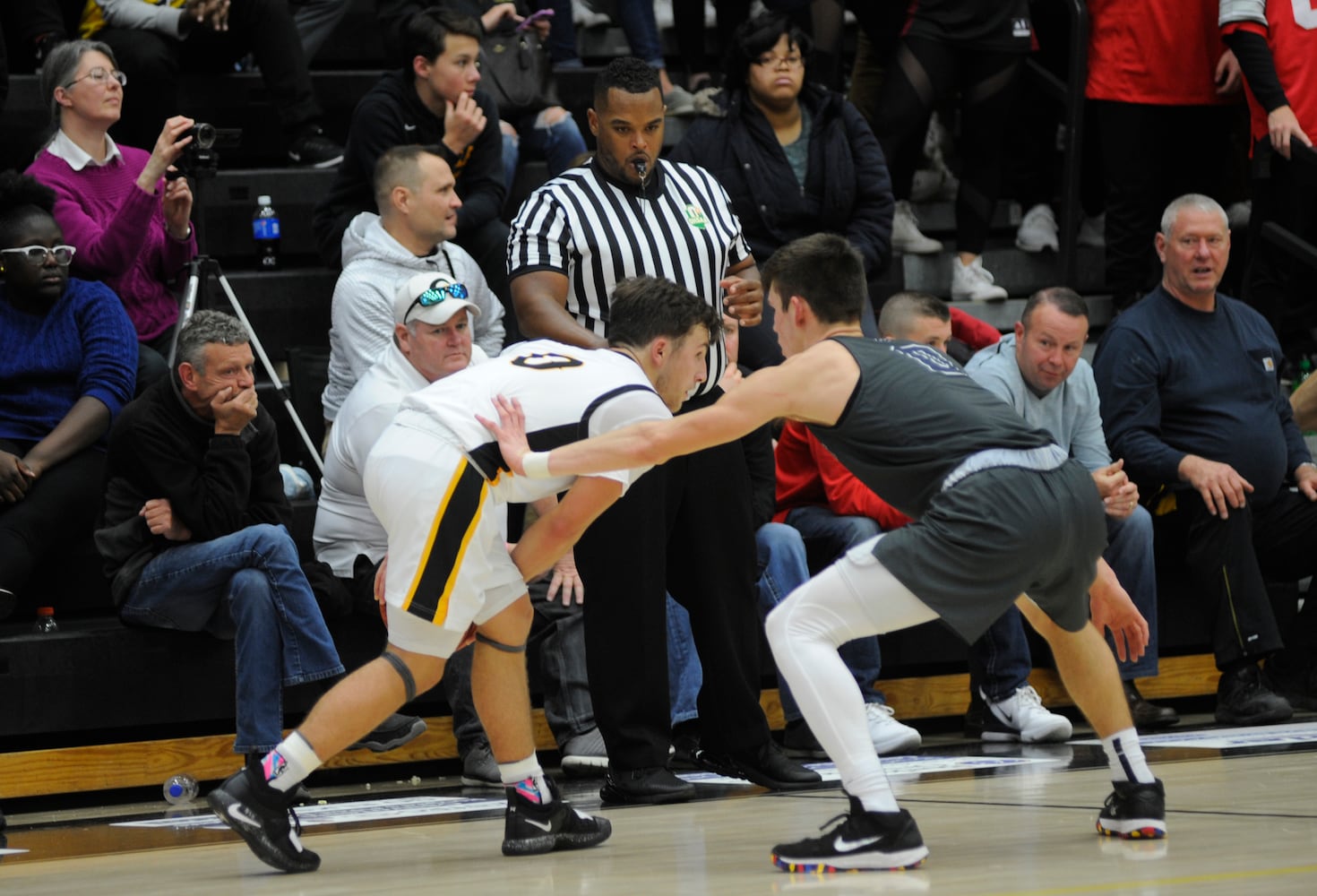 PHOTOS: Fairmont at Centerville, boys basketball