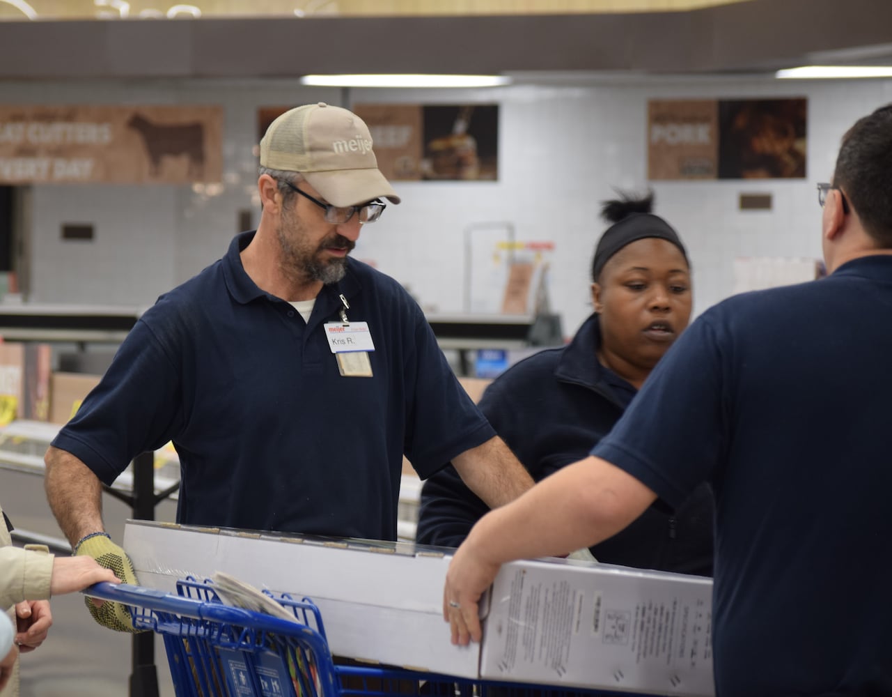 PHOTOS: Did we spot you Thanksgiving shopping today?