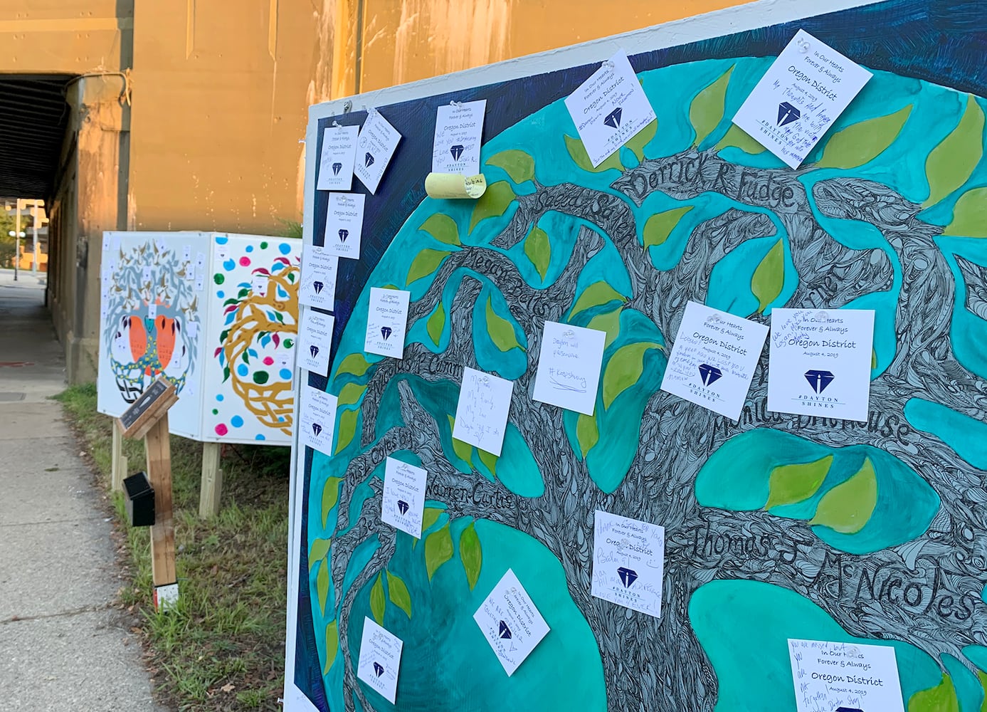 PHOTOS: Messages of heartbreak and hope cover the Tree of Life memorial honoring those killed in the Oregon District mass shooting