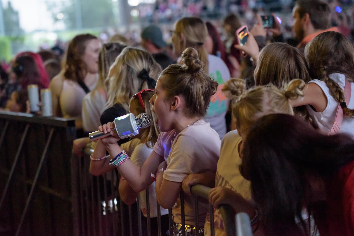 PHOTOS: Let's Sing Taylor live at Rose Music Center