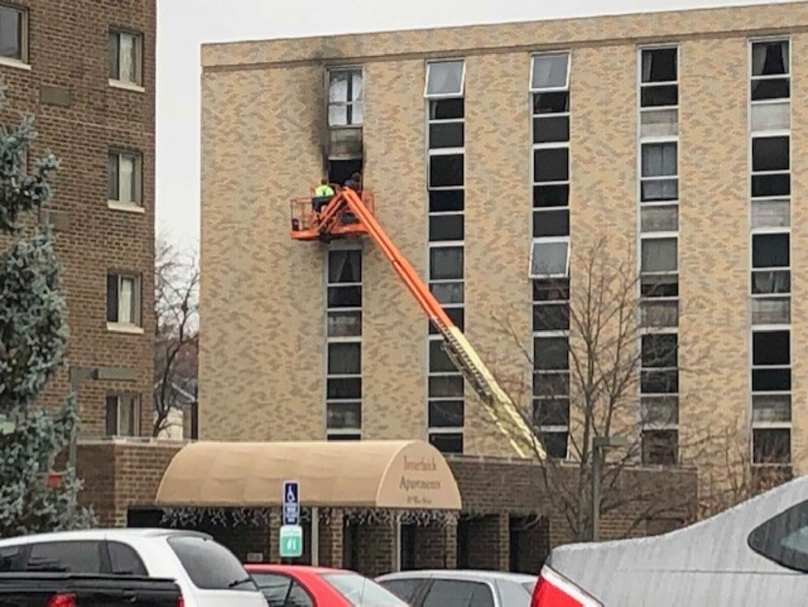 Two died and six were injured in a Monday evening apartment complex fire in Richmond, Indiana. STAFF PHOTO