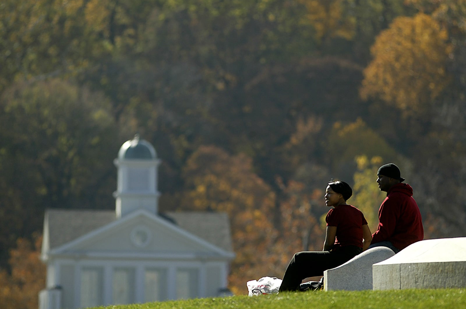 A couple enjoy a picnic lunch at Carillon Historical Park in Dayton. 