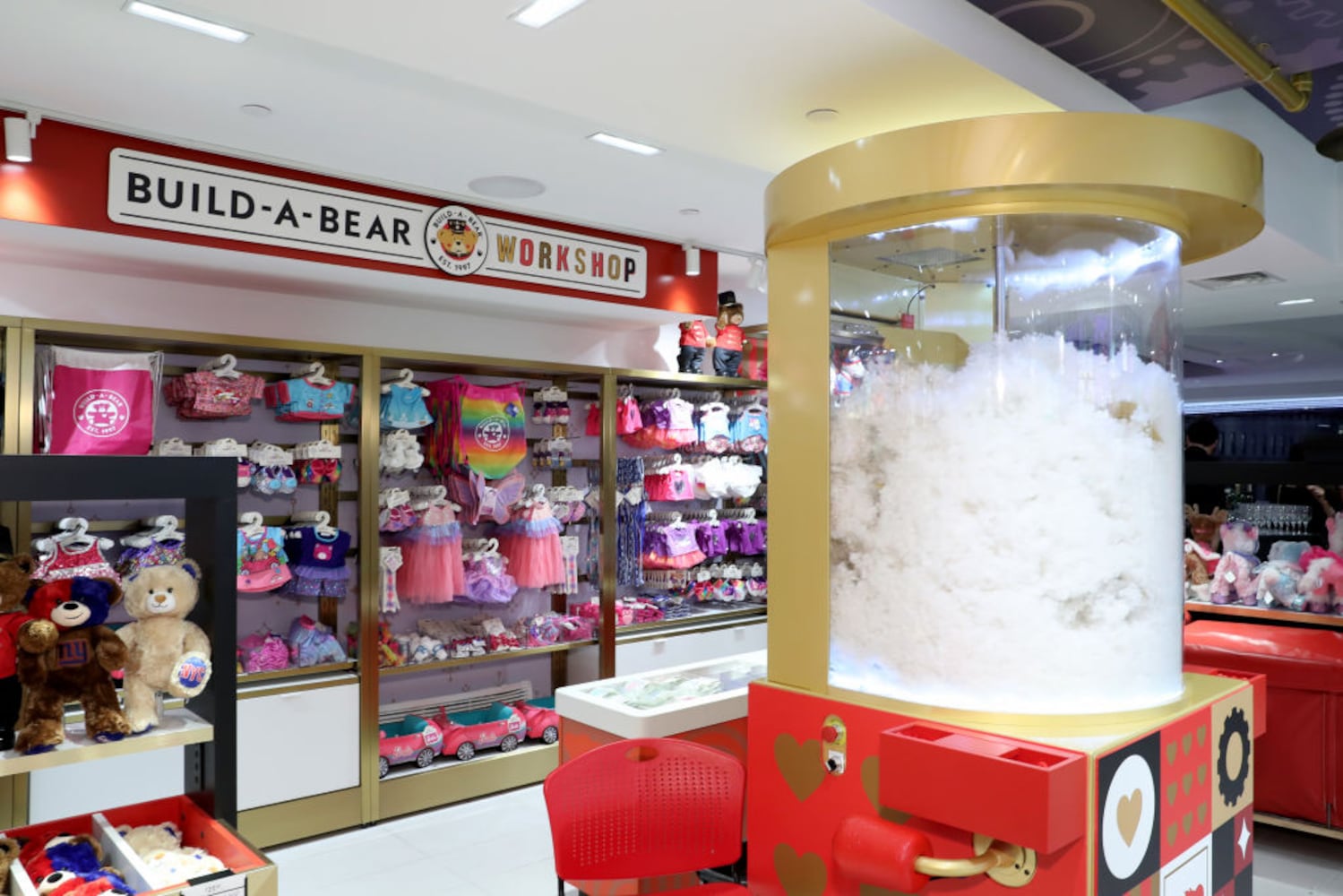 Photos: New FAO Schwarz toy store opens at 30 Rockefeller Plaza