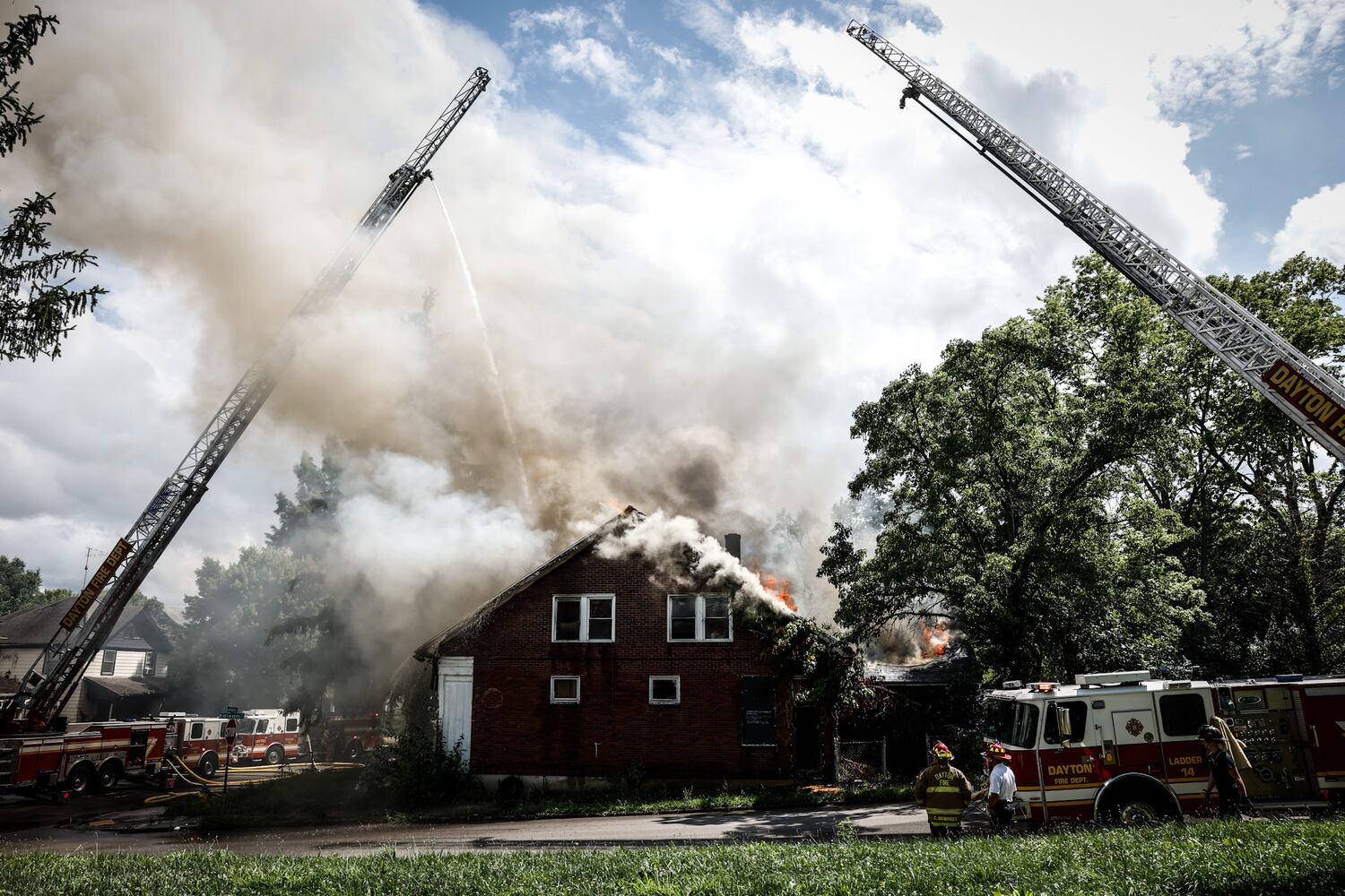 Fire destroys house in Dayton