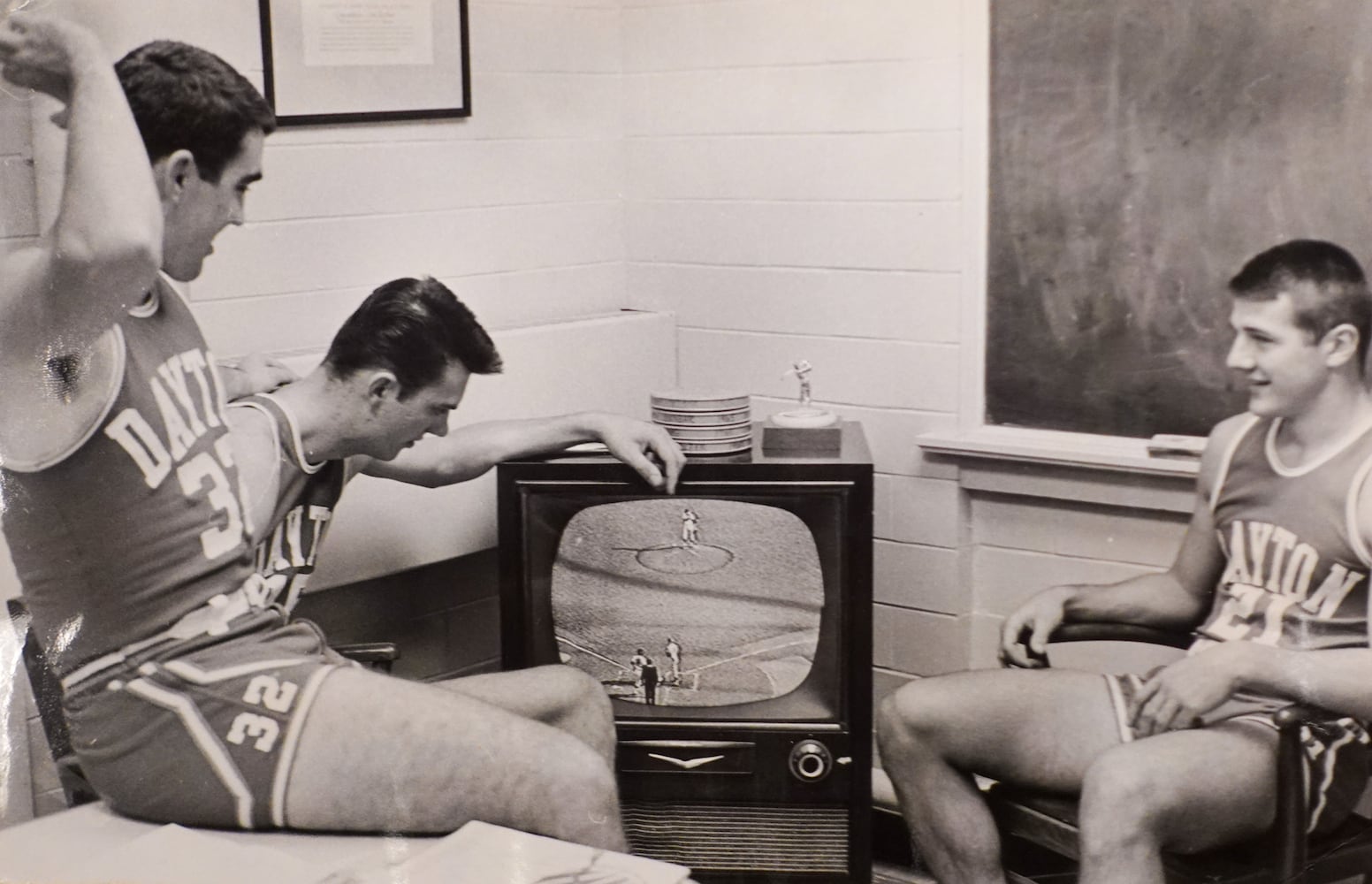 Dayton Flyers basketball archive