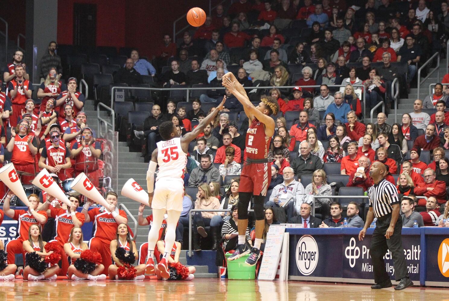 Twenty photos: Dayton Flyers vs. Saint Joseph’s Hawks