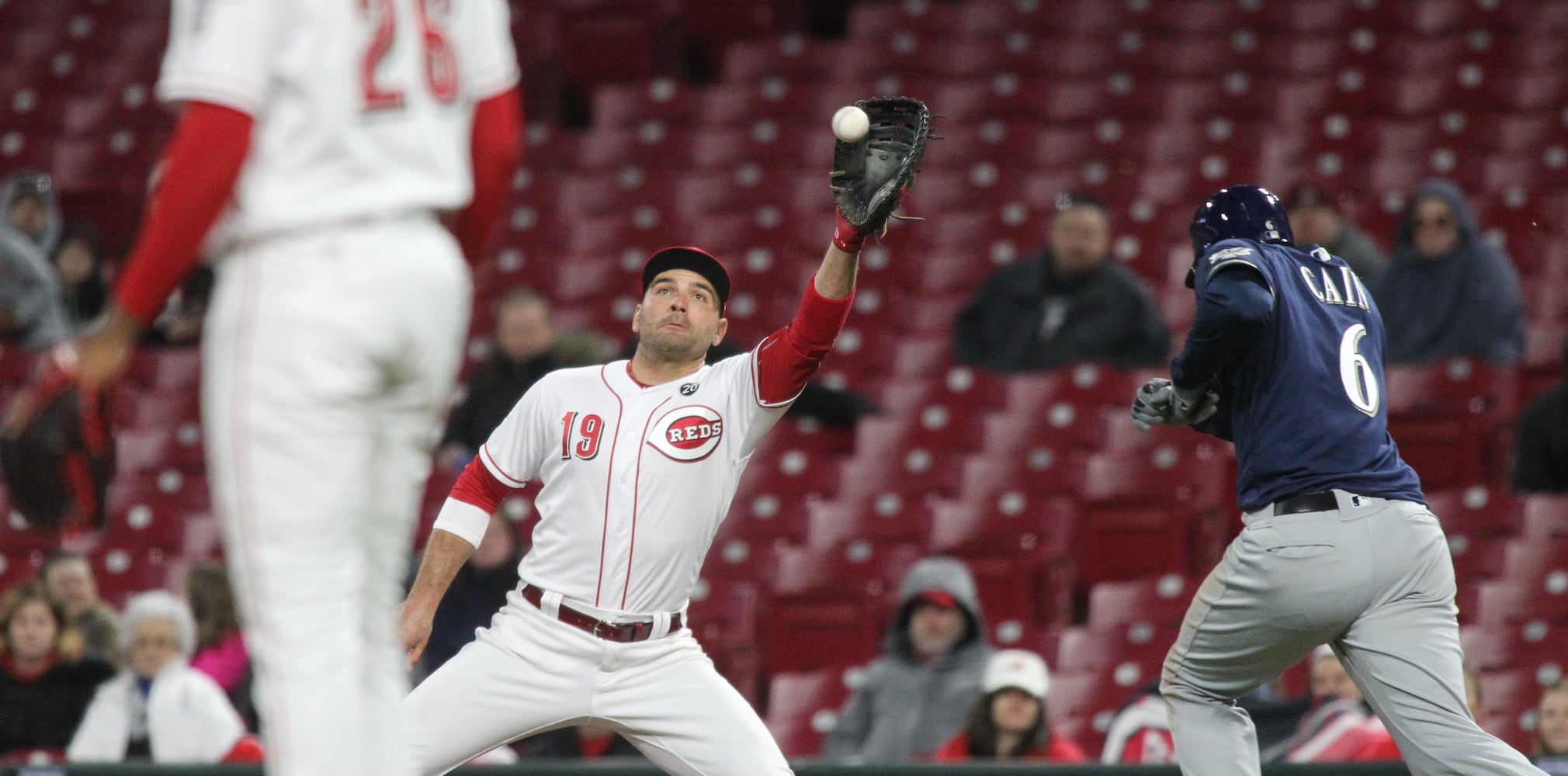 Photos: Cincinnati Reds vs. Milwaukee Brewers (April 1)