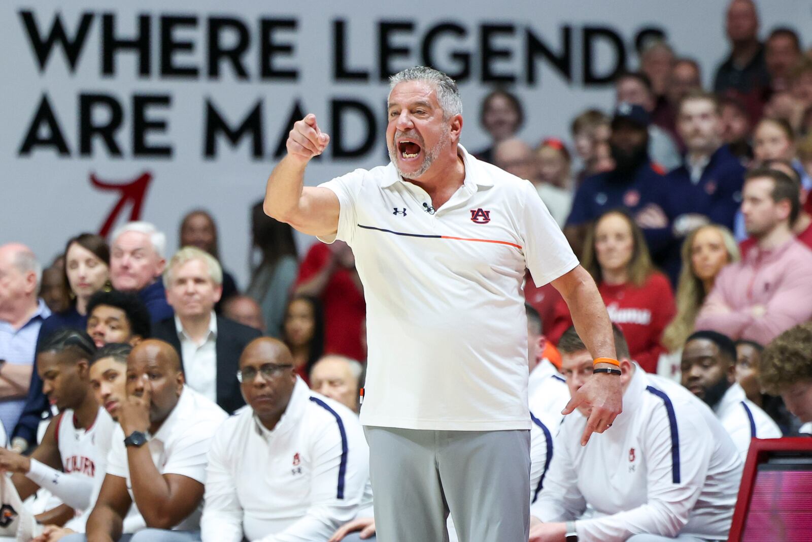 Auburn head coach Bruce Pearl yells to his players during the first half of an NCAA college basketball game against Alabama, Saturday, Feb. 15, 2025, in Tuscaloosa, Ala. (AP Photo/Vasha Hunt)