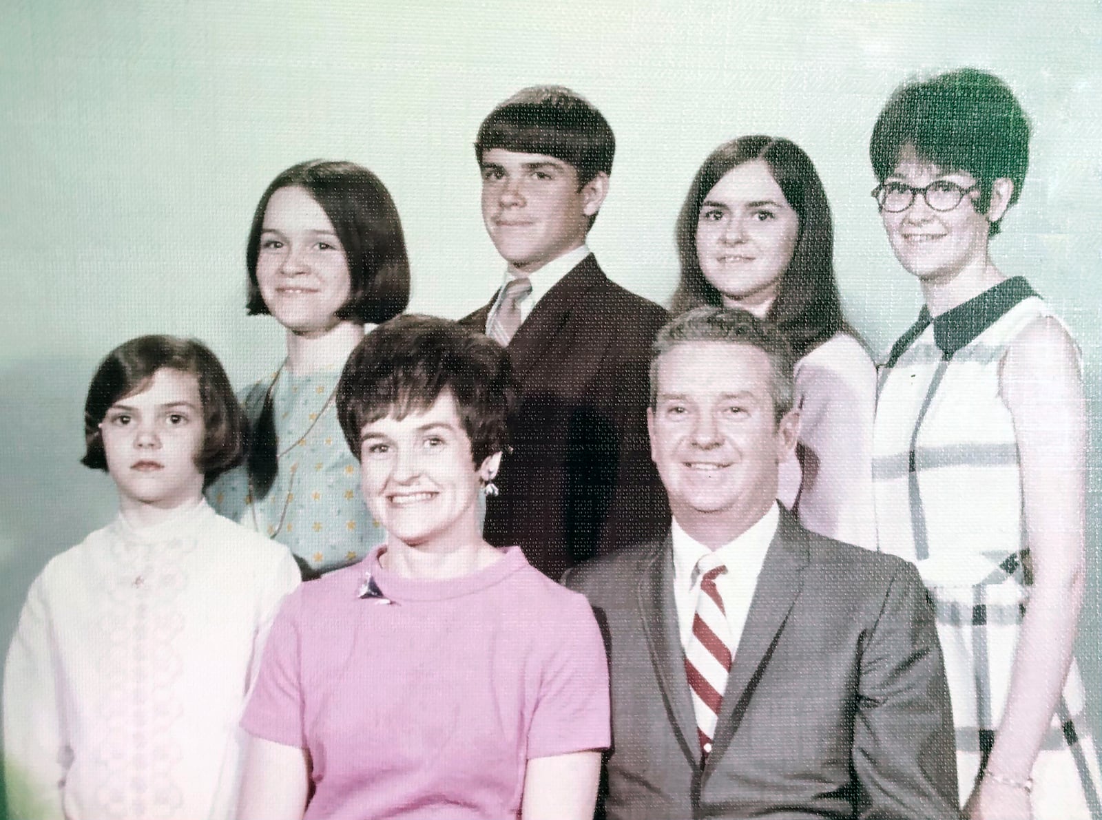 Kettering grew up in a close knit family in Dayton and Xenia. She said her family supported one another "through good times and bad."
The family in 1969: L-R Front row  Father Bud &  mother Rosie Dixon
back row L-R - Denise Davis, Diane Dixon, Dale Dixon, Cristy Kettering, Cindy McCoy