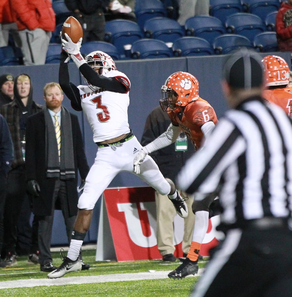 PHOTOS: Trotwood-Madison vs. Mansfield Senior, D-III state football championship