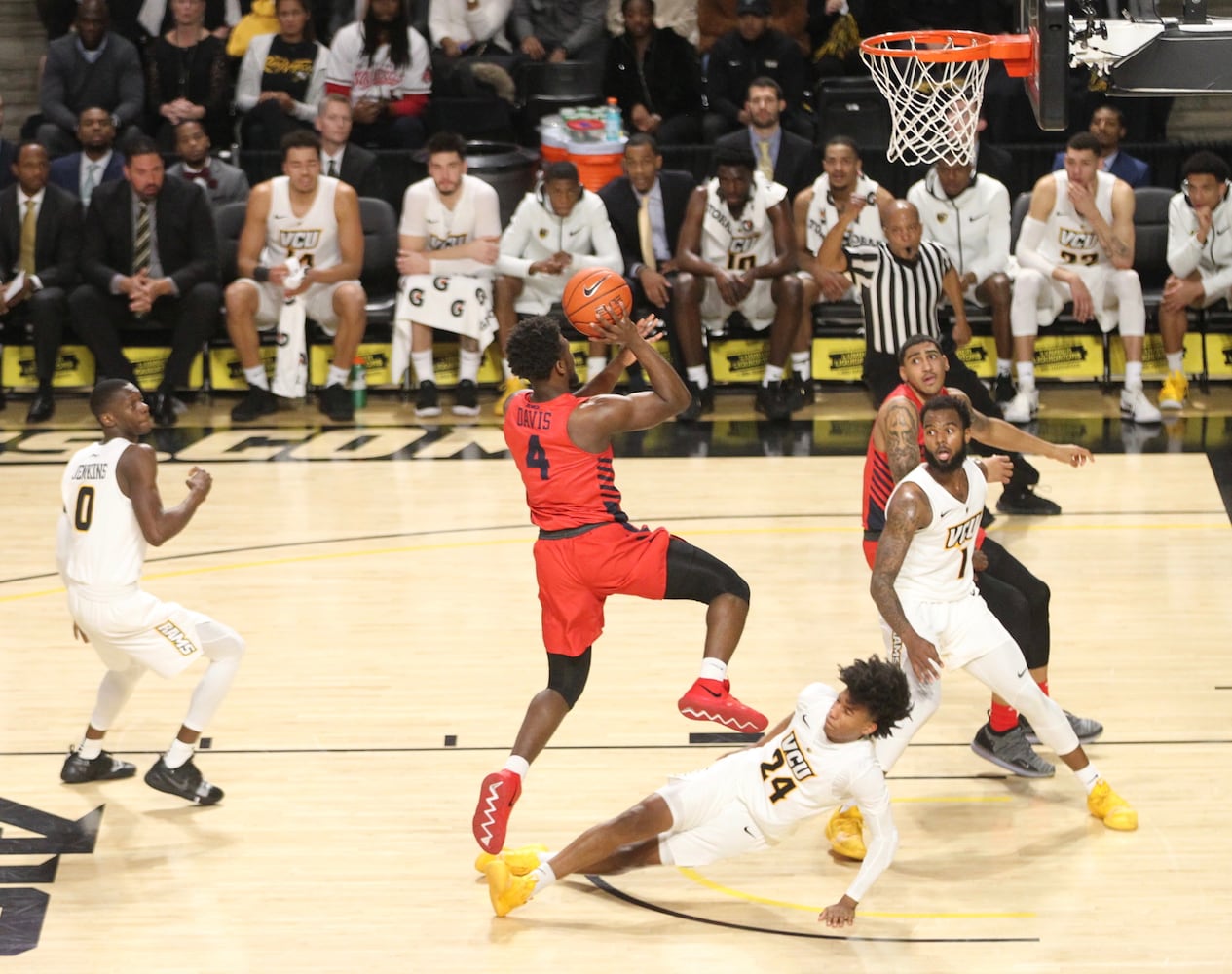 Twenty photos: Dayton Flyers fall at VCU