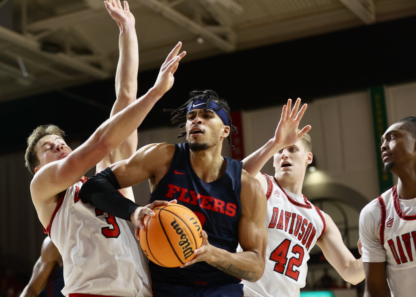 Dayton vs. Davidson