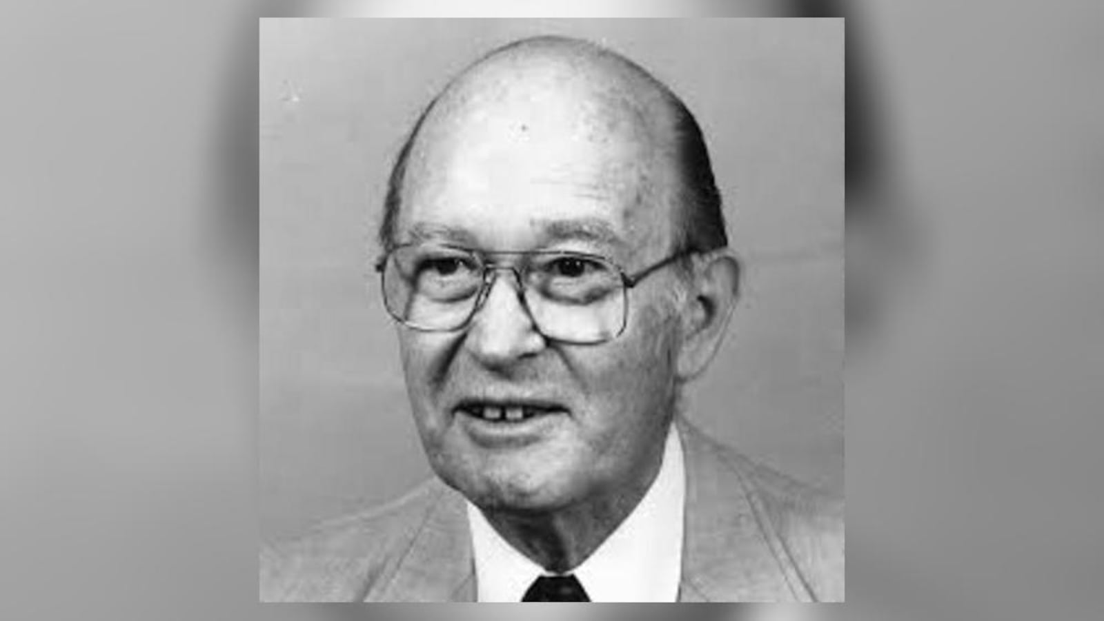 Former Dayton Daily News sports editor and columnist Si Burick was inducted to the National Baseball Hall of Fame and the National Sportscasters and Sportswriters Association Hall of Fame. STAFF