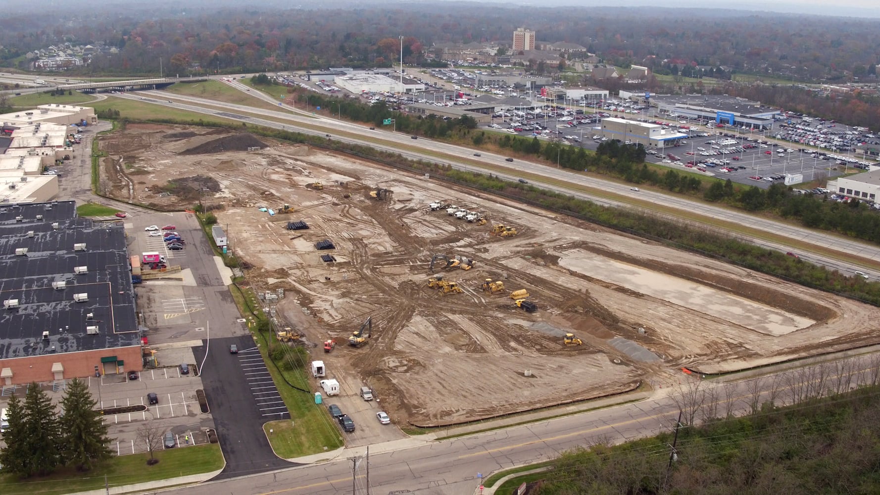 PHOTOS: Construction of huge apartment complex near Cross Pointe