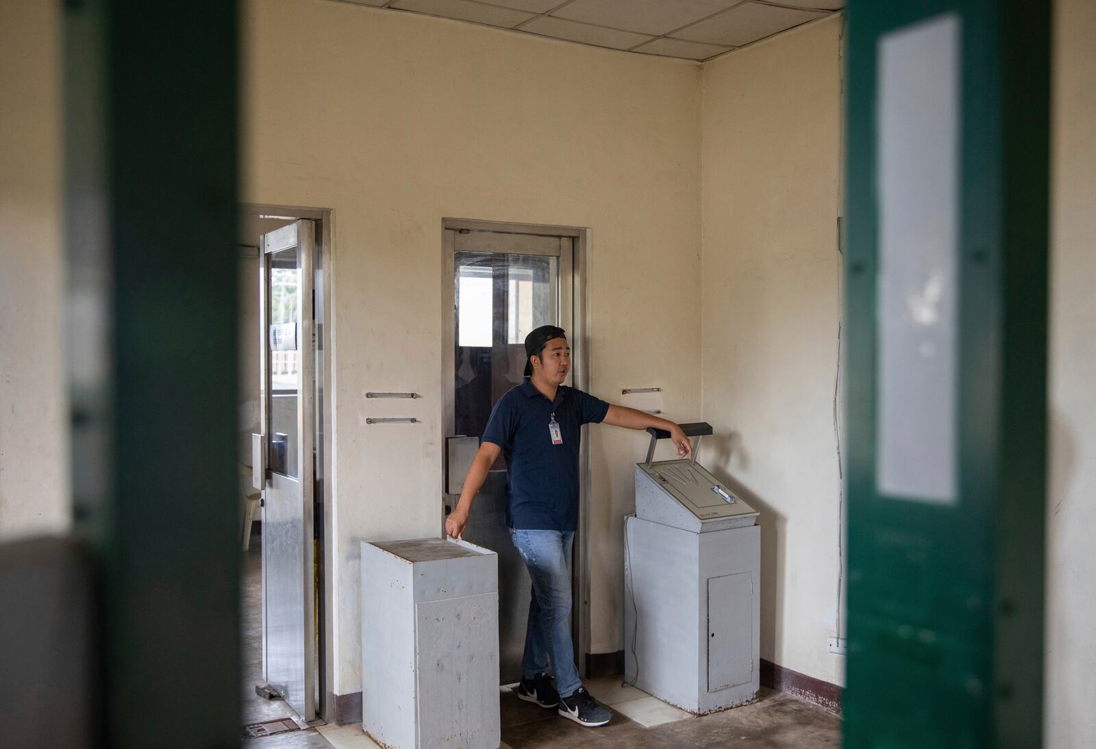 A member of the Philippine National Power Corporation explains required security measures during a tour of the Bataan Nuclear Power Plant on Monday, Jan. 20, 2025. (AP Photo/Anton L. Delgado)