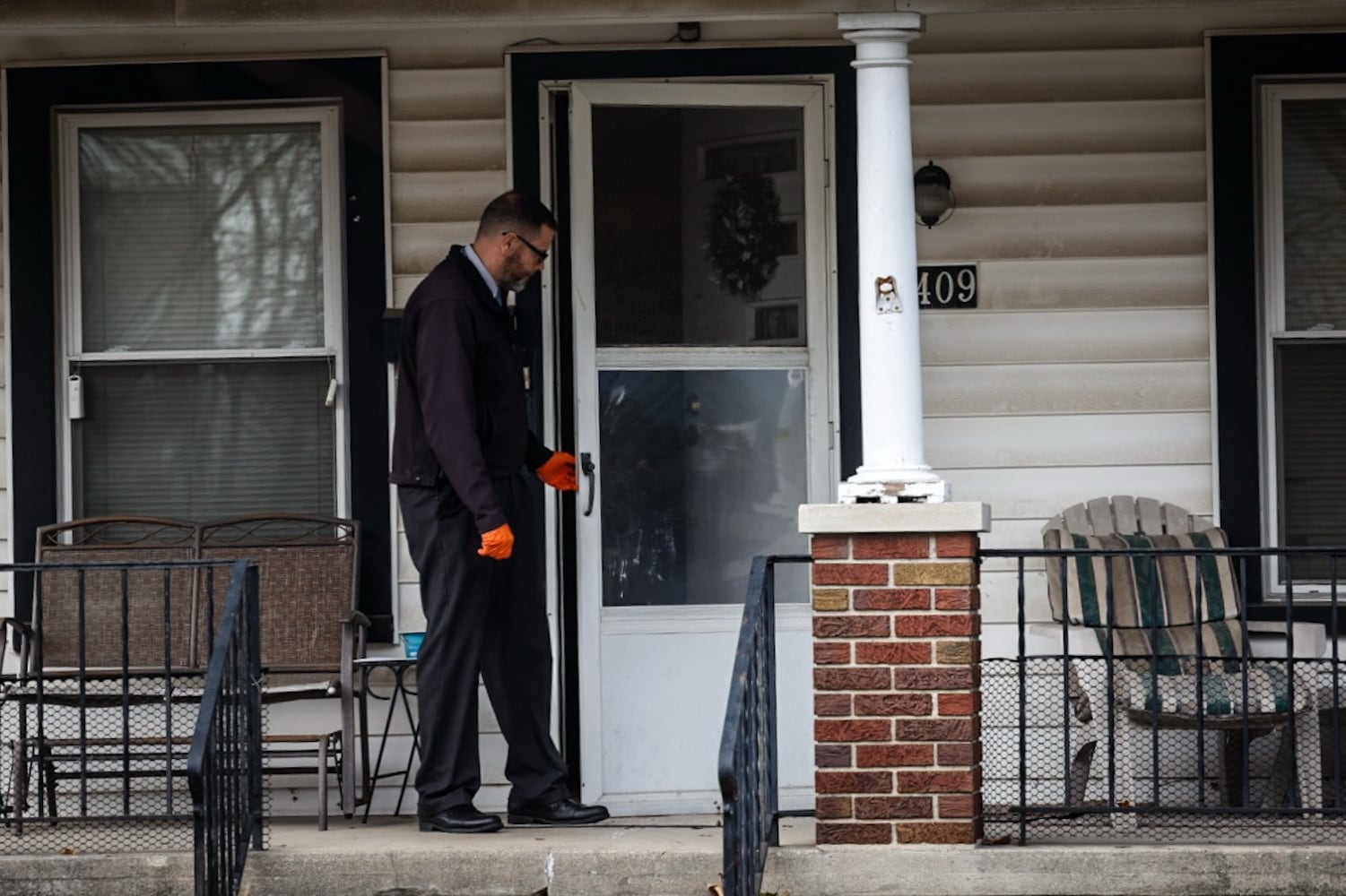 Police Activity on Holly Ave.