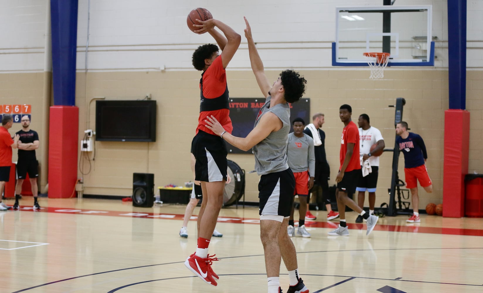 Dayton Flyers practice