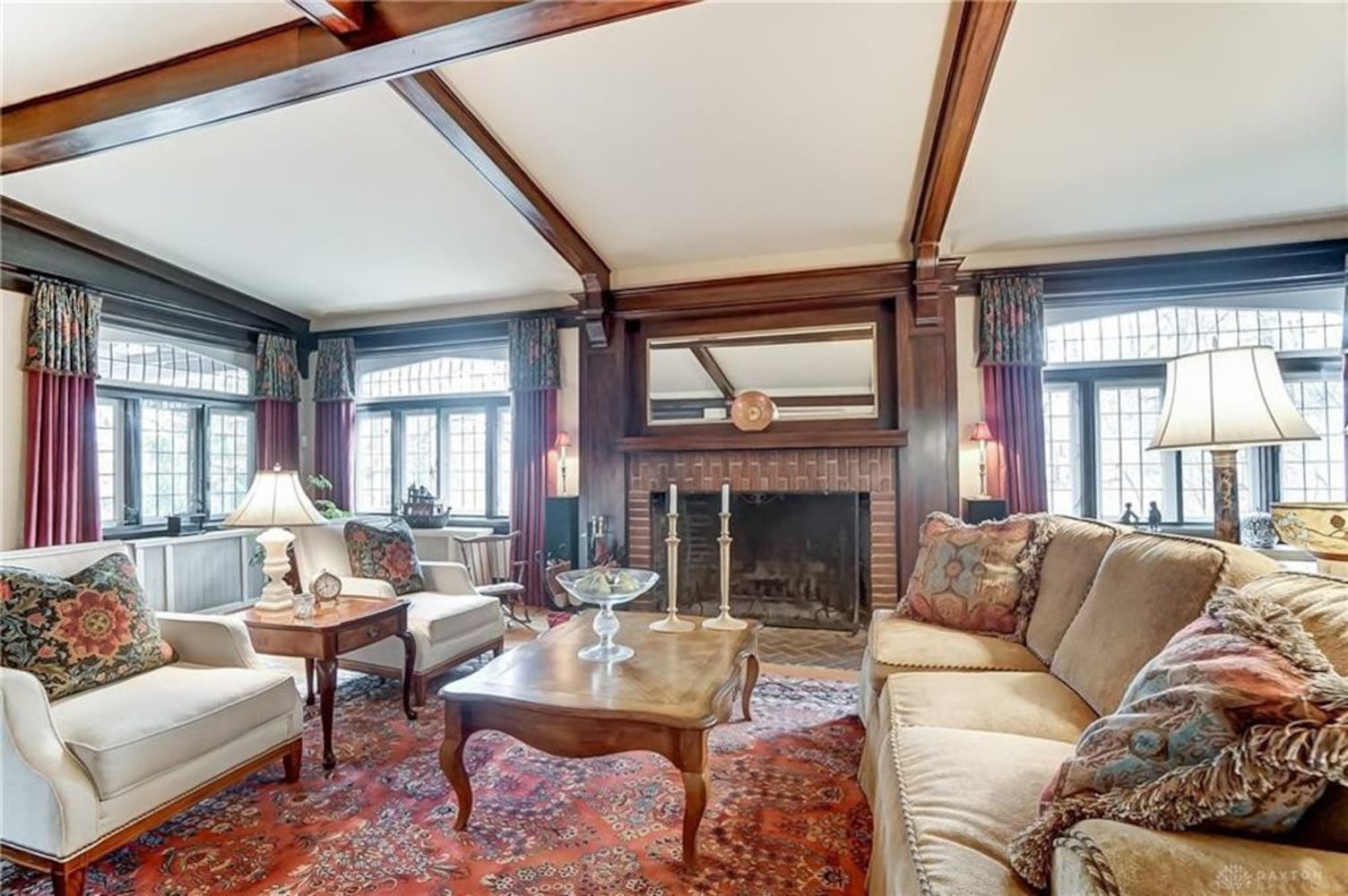 PHOTOS: $1M Oakwood manor on the market